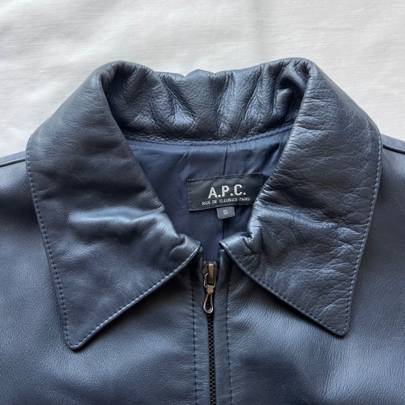 APC アーペーセー　フランス製　レザージャケット　シングルライダース　牛革 apc アーペーセー a.p.c. レザージャケット シングルライダース