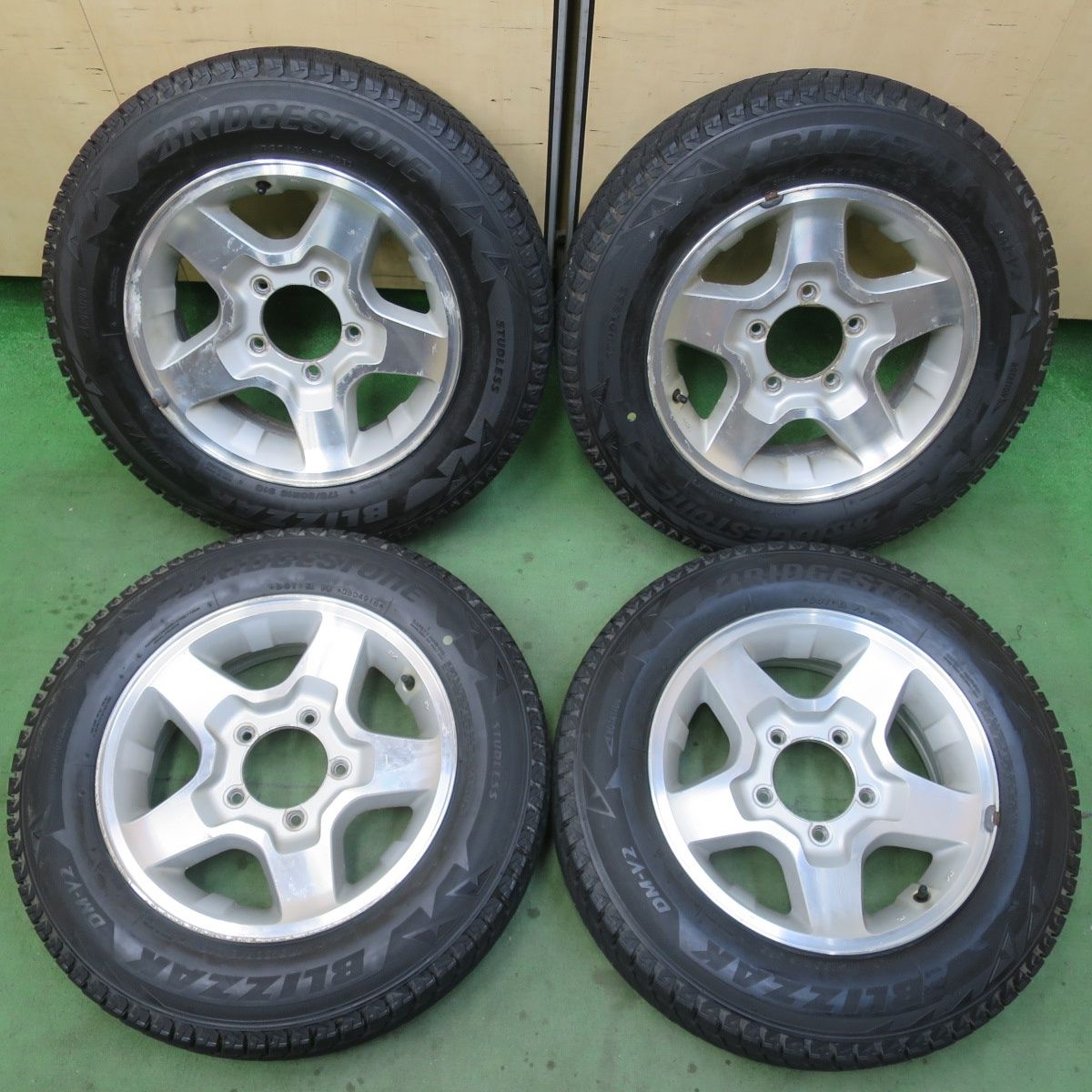 ジムニー純正ホイールブリヂストン 16インチ タイヤセット 4本価格☆スズキ ジムニー 純正 175/80R16 スタッドレス ブリヂストン
