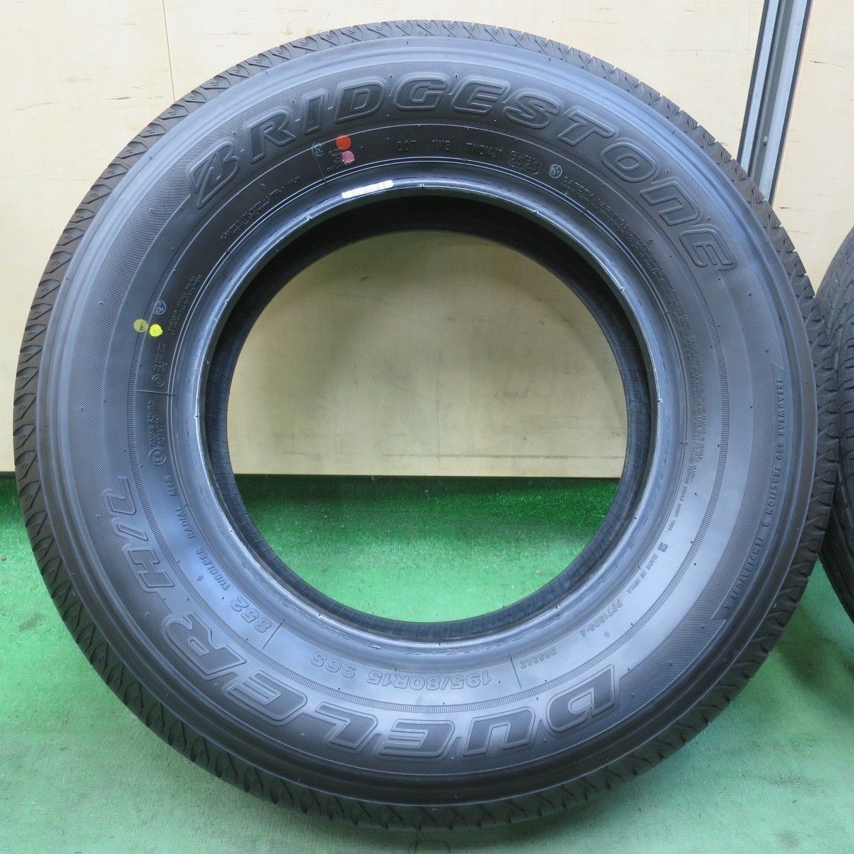 新車外し！25年☆195/80R15 ブリヂストン デューラー H/L 852 タイヤ 