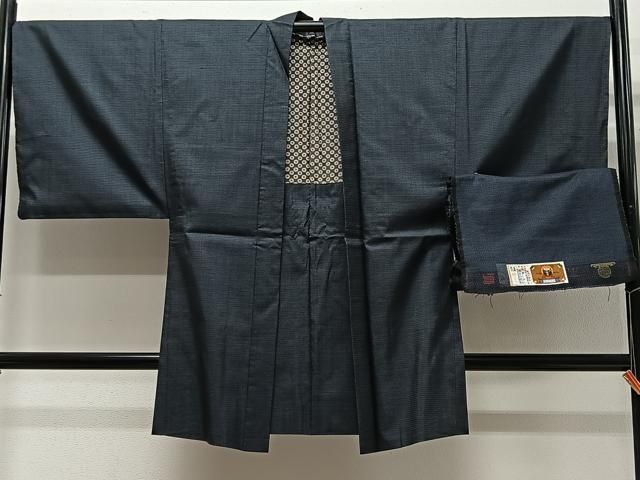 平和屋着物∞男性　長羽織　本場大島紬　100亀甲　総詰め　証紙付き　正絹　逸品　CABD4402ua 平和屋着物∞男性 長羽織 本場大島紬 100亀甲 総詰め 証紙付き 正絹