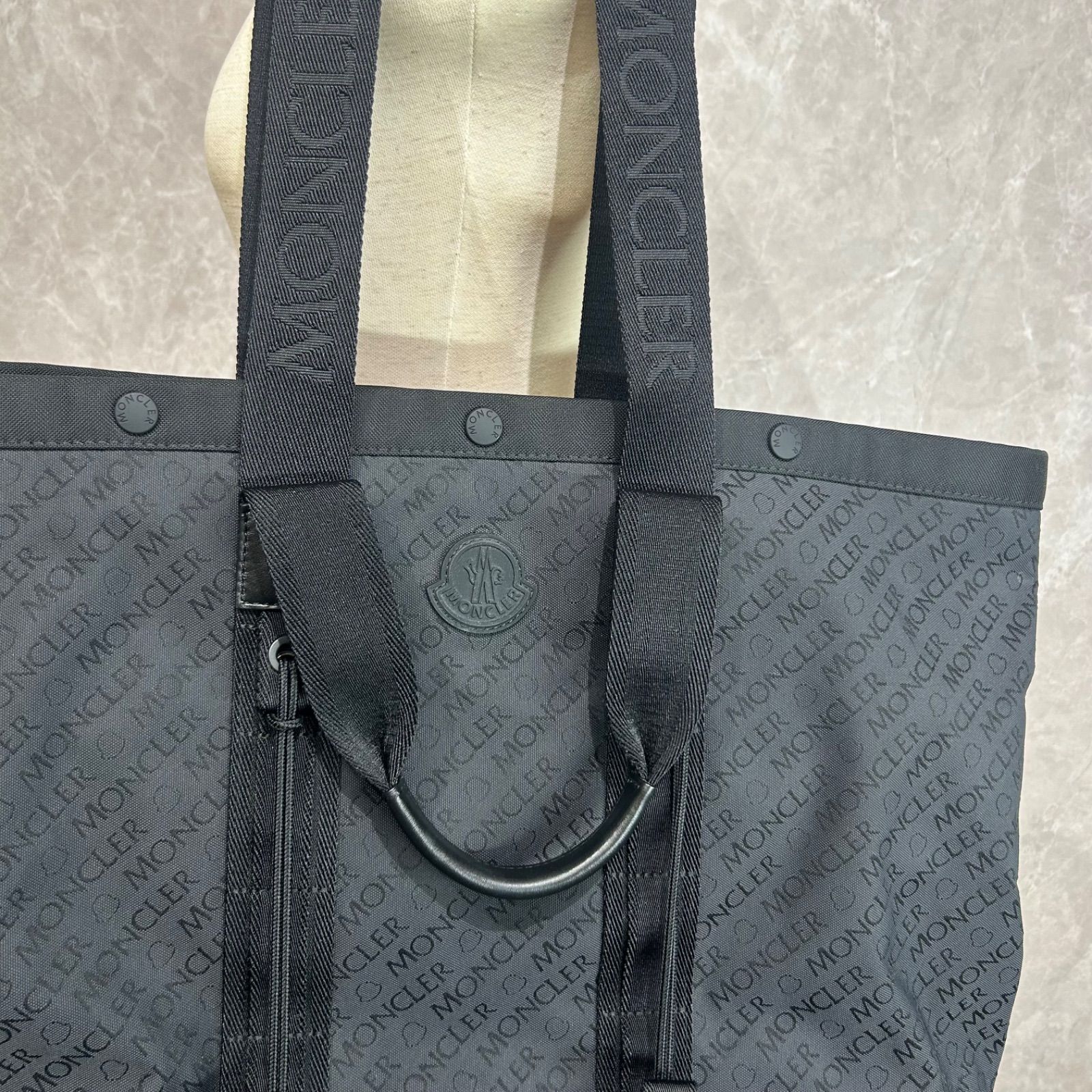 極美品】MONCLER モンクレール トートバッグ ラバーロゴパッチ 撥水