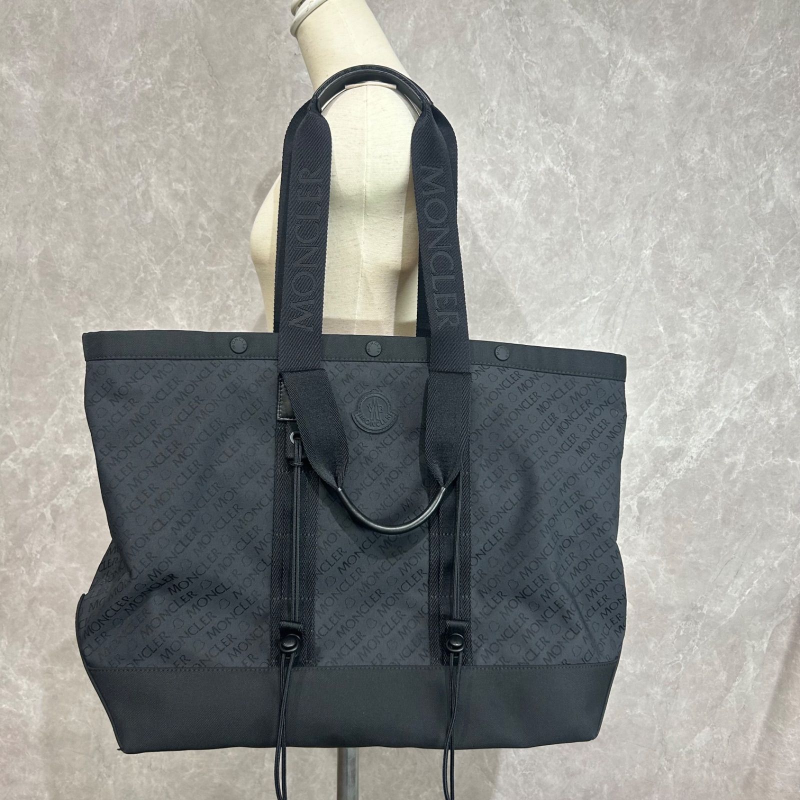 極美品】MONCLER モンクレール トートバッグ ラバーロゴパッチ 撥水 