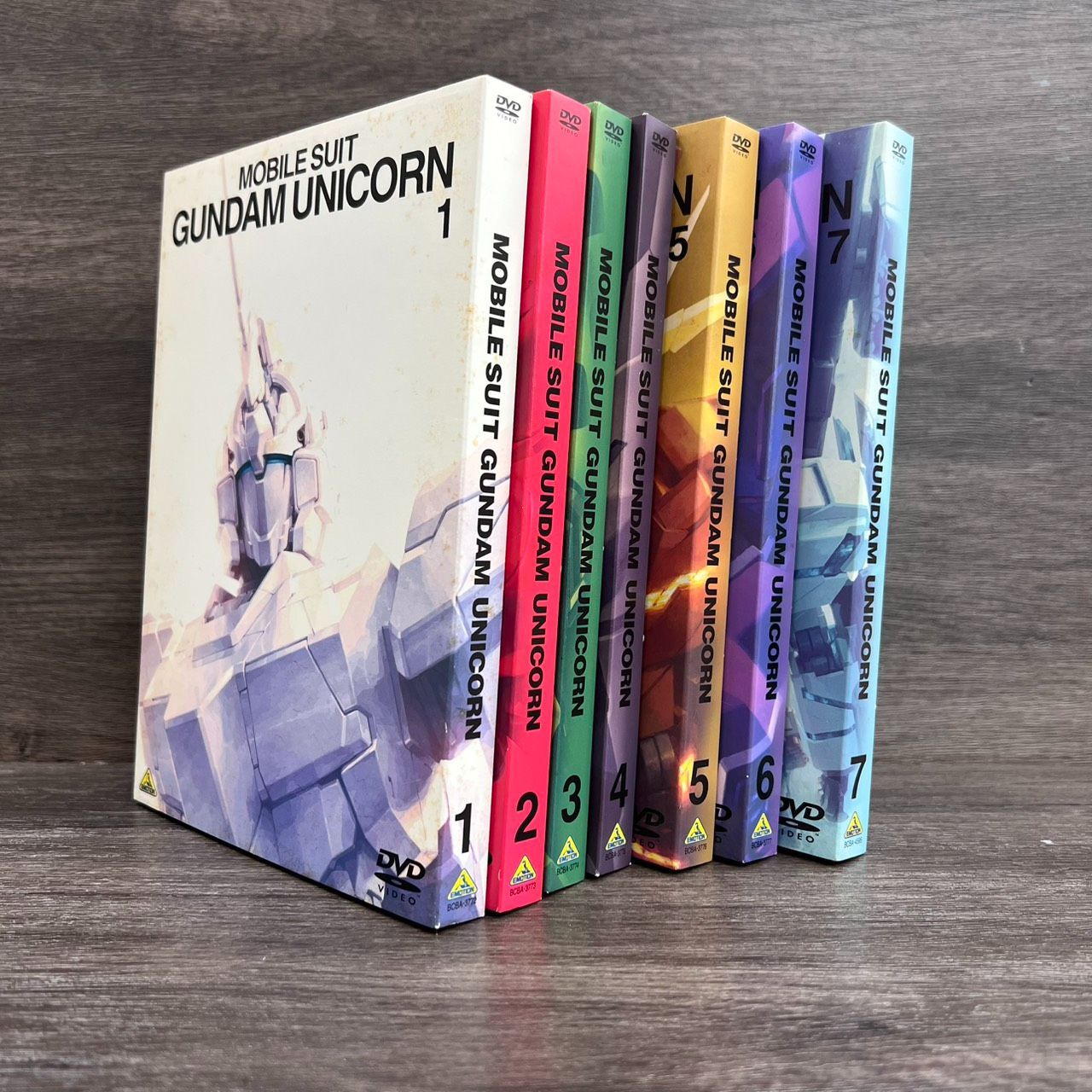 機動戦士ガンダムUC ユニコーン 1-7巻 DVD 全巻セット - メルカリ