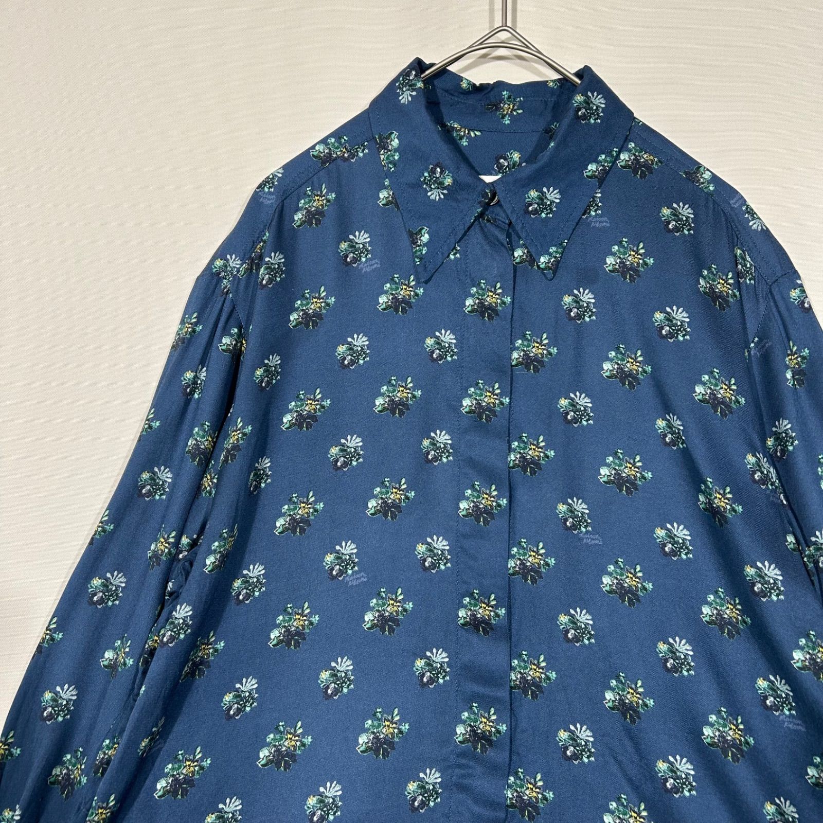 メゾンキツネ MAISON KITSUNE BOXY SHIRT WITH CONCEALED PLACKET IN 