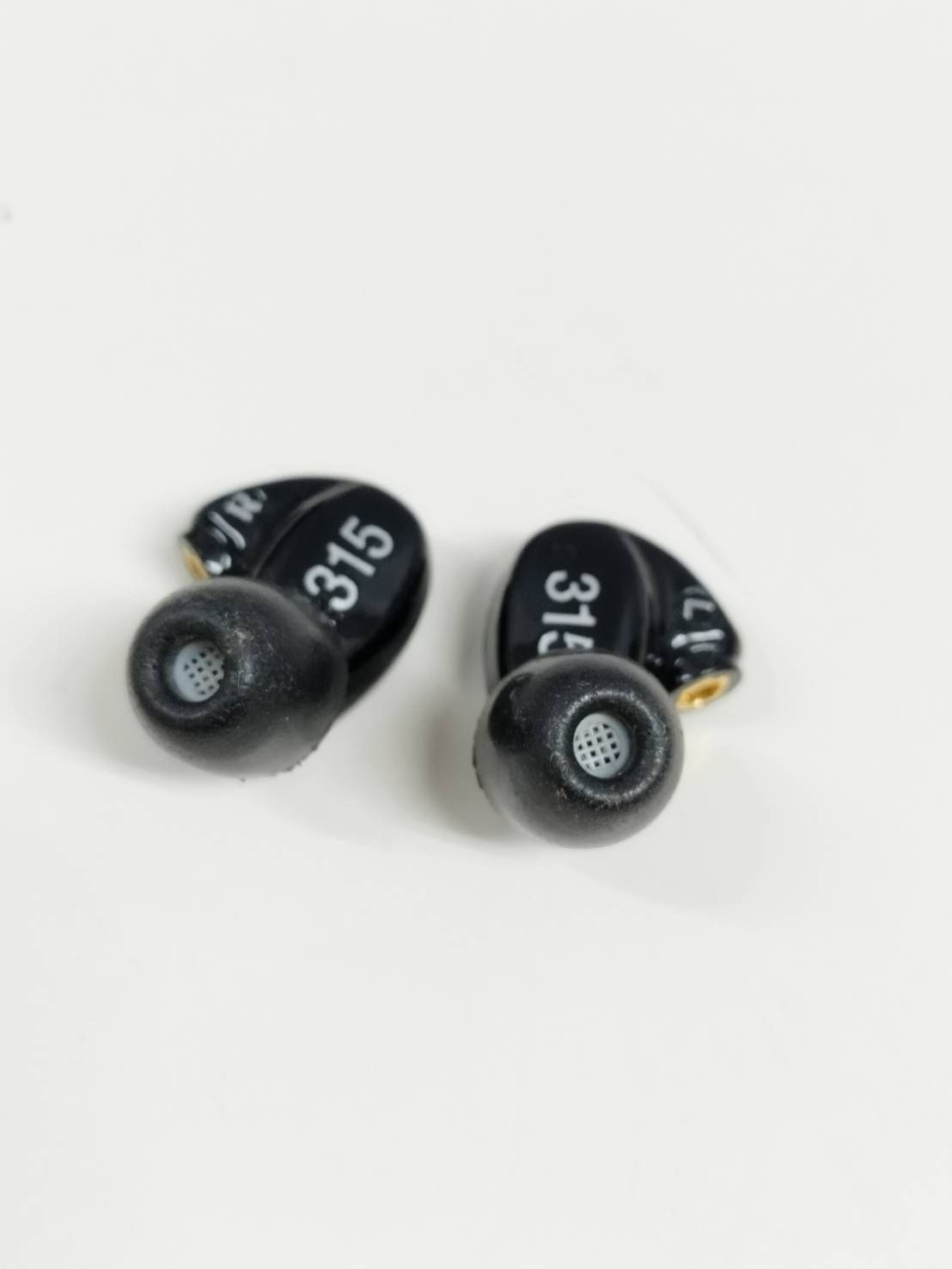 良品】SHURE SE315/有線イヤホン（生産終了品） - メルカリ