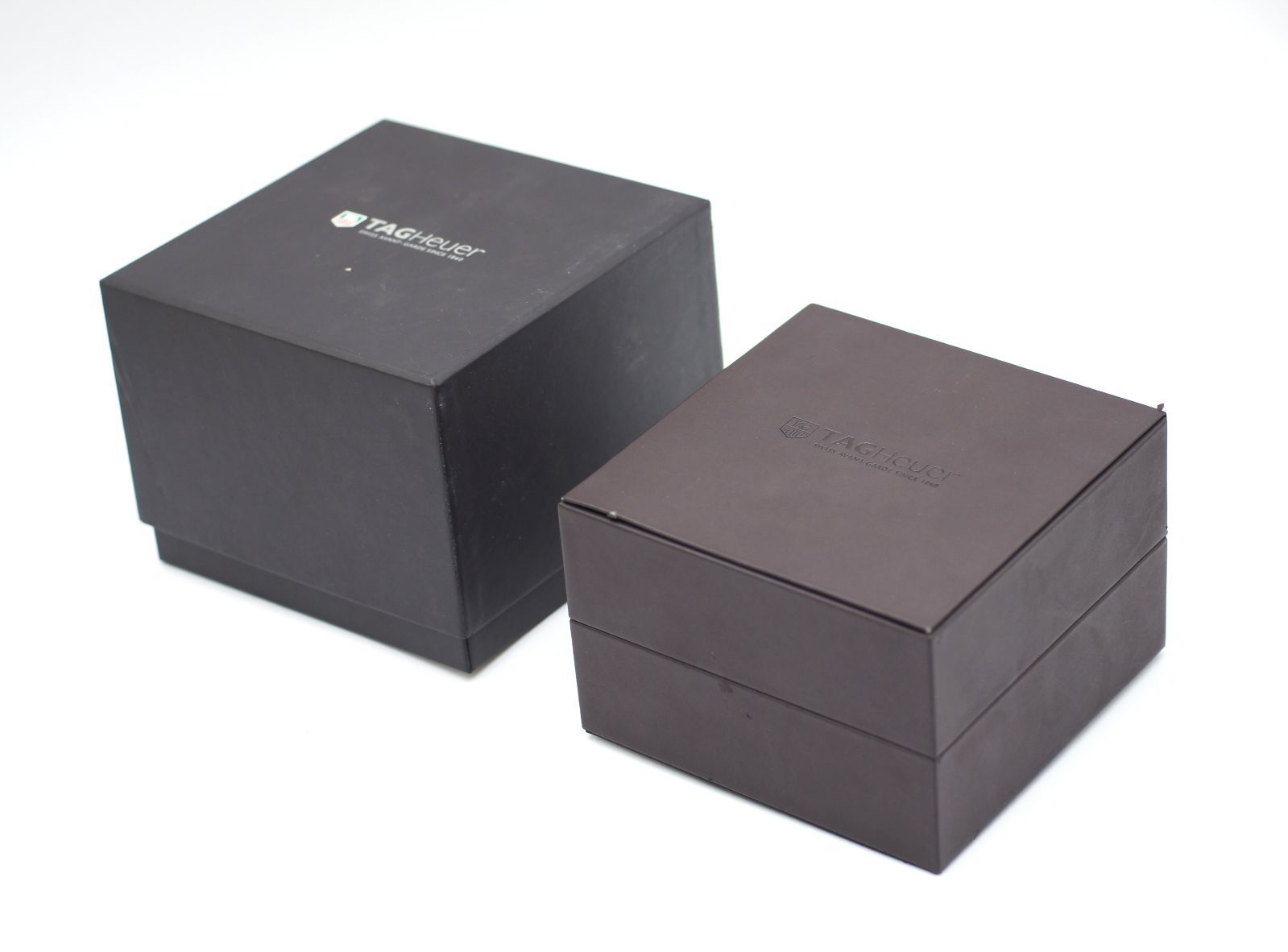  タグホイヤー TAG Heuer カレラ キャリバー ホイヤー01 CAR201W キャリバー01 クロノグラフ メンズ 腕時計 デイト ブラック オートマ 自動巻き ウォッチ Carrera ダウンジャケット 自動巻き時計 腕時計(アナログ)