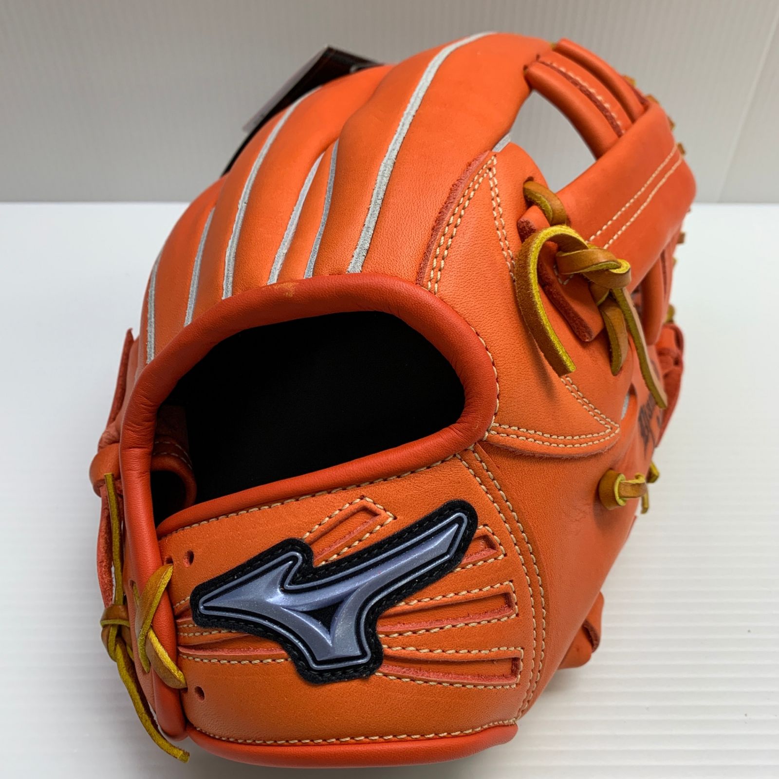 ミズノ MIZUNO ダイアモンドアビリティ 軟式 大人 一般 内野手用 グローブ グラブ 右投げ 1AJGR16523 タグ付き  野球 7798 ミズノ MIZUNO ダイアモンドアビリティ 軟式 大人 一般 内野手用