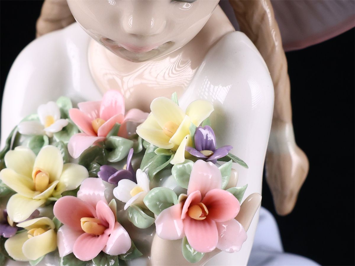 LLADRO 【リヤドロ】 フィギュリン 磁器人形 「花の香に包まれて