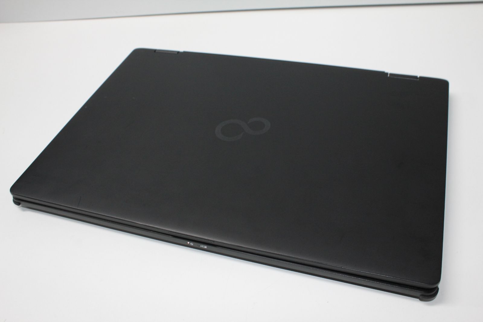 中古】富士通 LIFEBOOK UH95/E2 Core i7 SSD - メルカリ