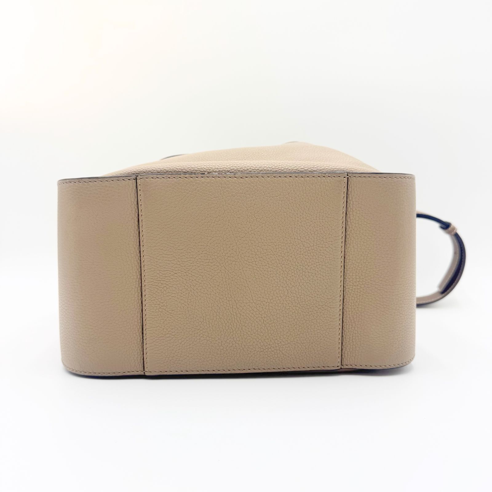 極美品 LOEWE ロエベ ハンモック ミニ ショルダーバッグ レザー 