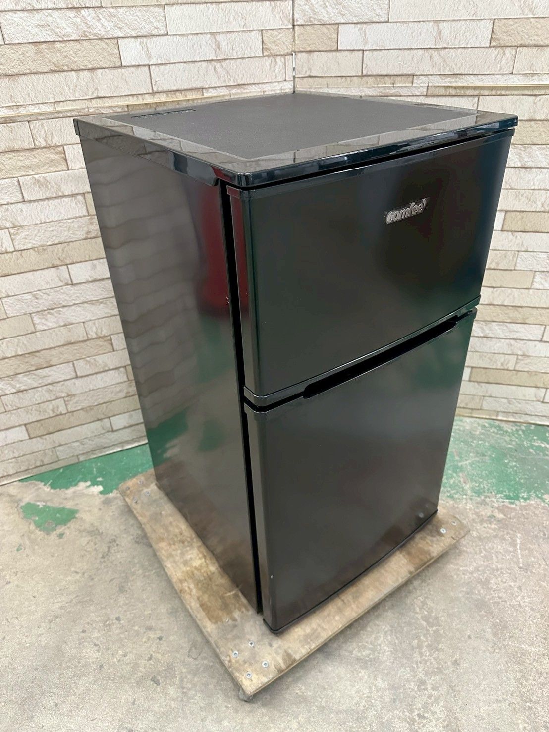 大阪送料無料☆3か月保障付き☆冷蔵庫☆コンフィー☆2ドア☆2023年