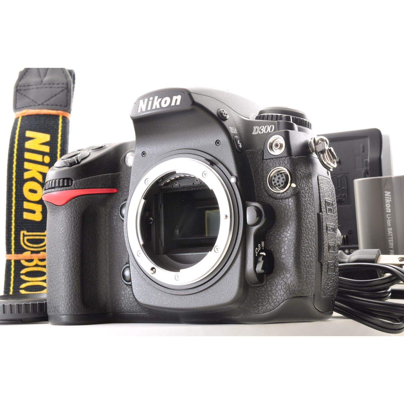 Nikon D300 ボディ 12.3 MP デジタル一眼レフカメラ シャッター約10710 