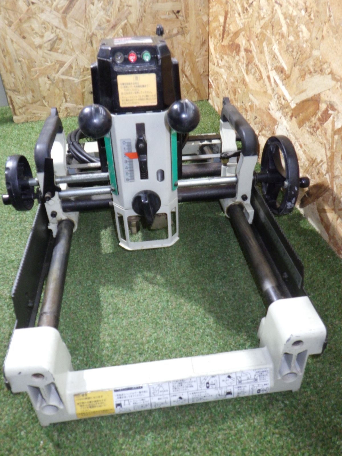 マキタ ◇2517N◇ 大入れルーター 電動工具 大工道具 Makita 穴あけ