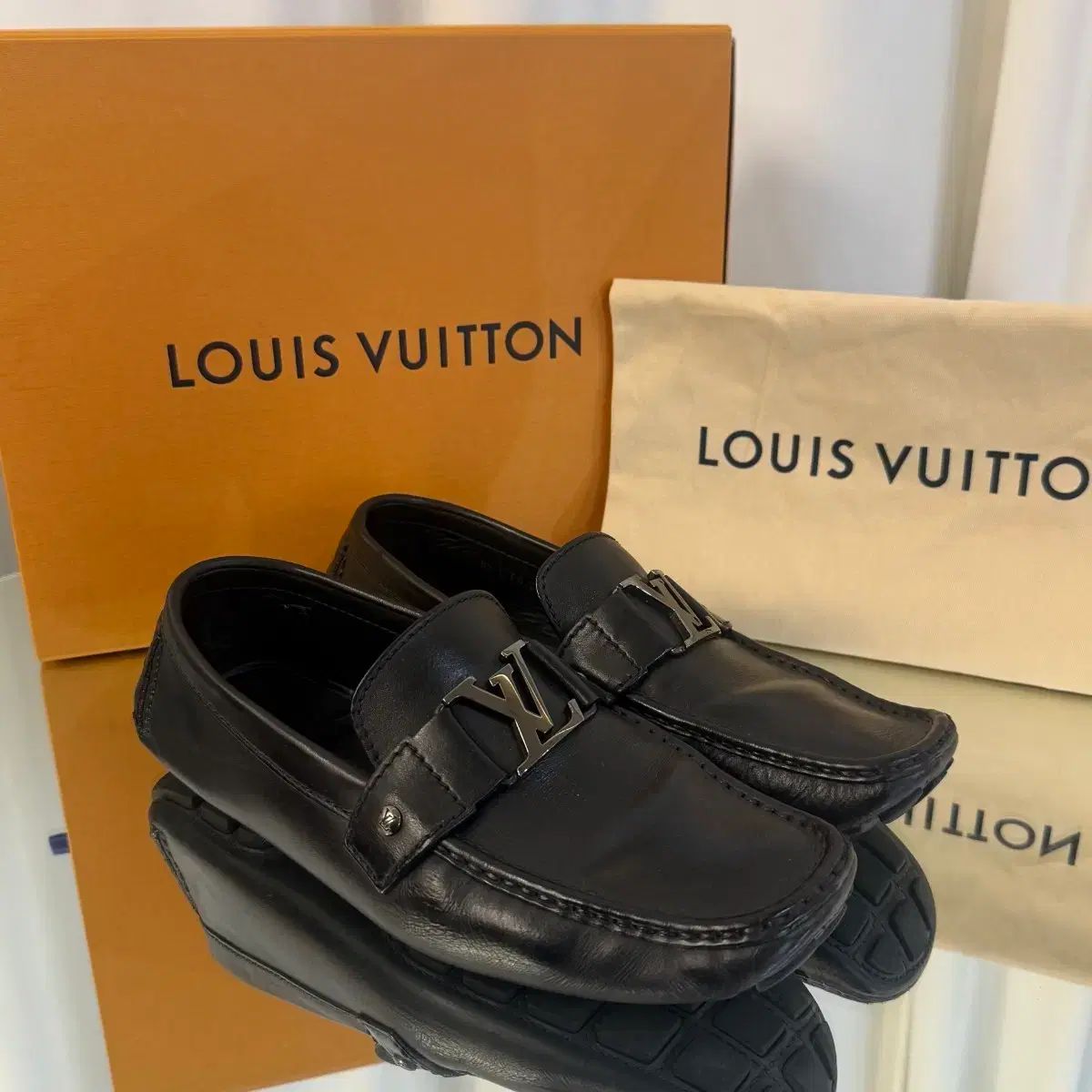 ルイ・ヴィトンLouise Vuitton ドライビングシューズ・モカシン/バック