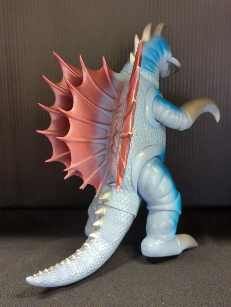 マーミット 世紀の大怪獣シリーズ ガイガン 水色成型/胸うぐいす色