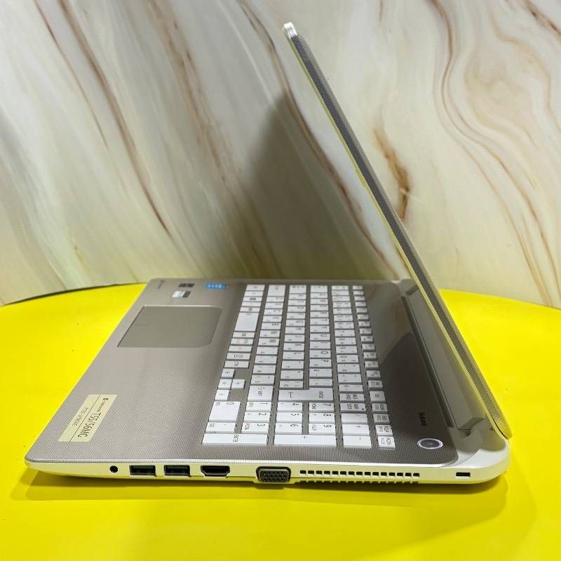 バッテリー良好‼️ブルーレイ見れるノートパソコン✨️Windows11カメラ付き白 ssd爆速メモリ8GBノートパソコンWindows11カメラ付きPC15 6型d｜Yahoo