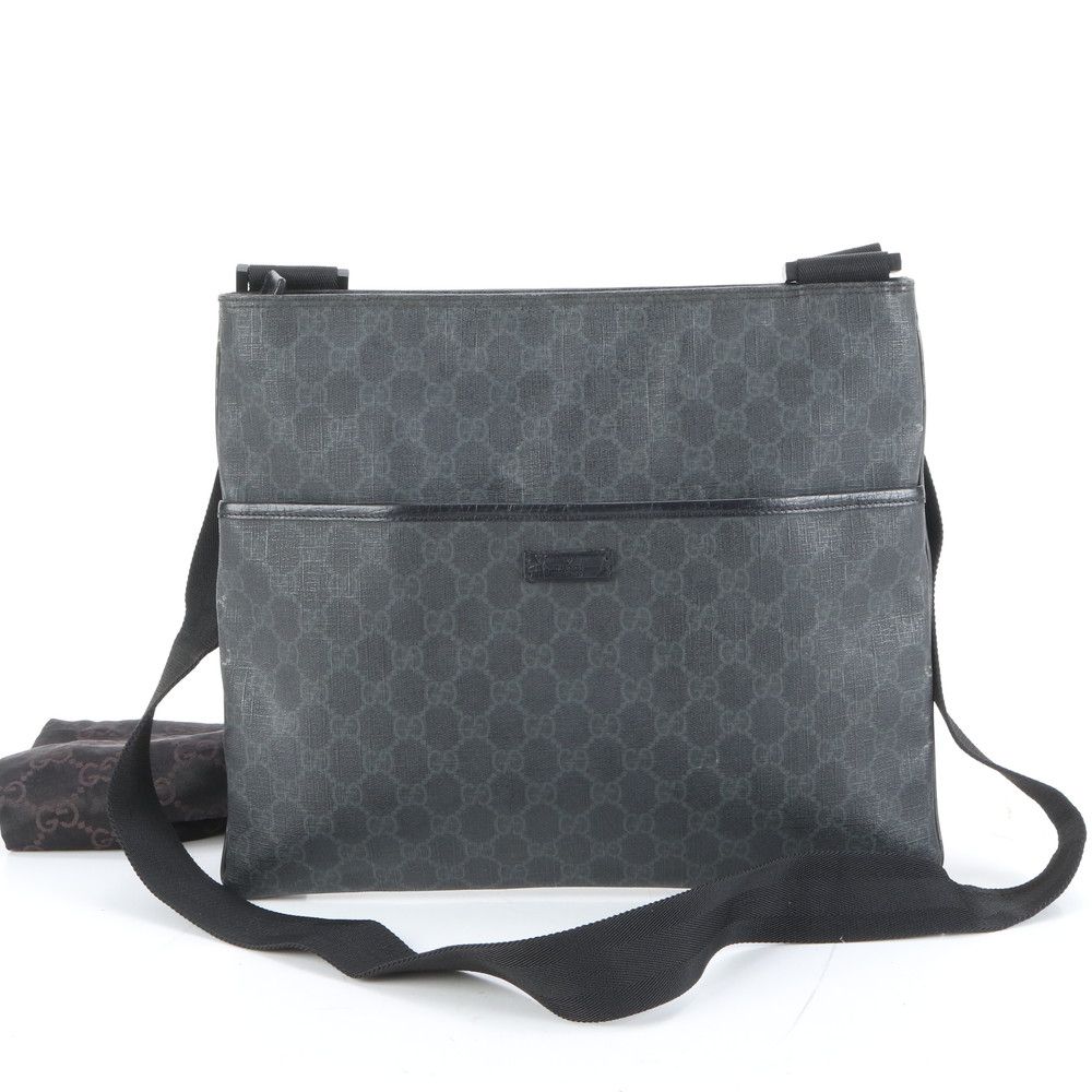 美品 メンズ GGスプリームショルダーバッグ ♢美品 GUCCI ブラック 