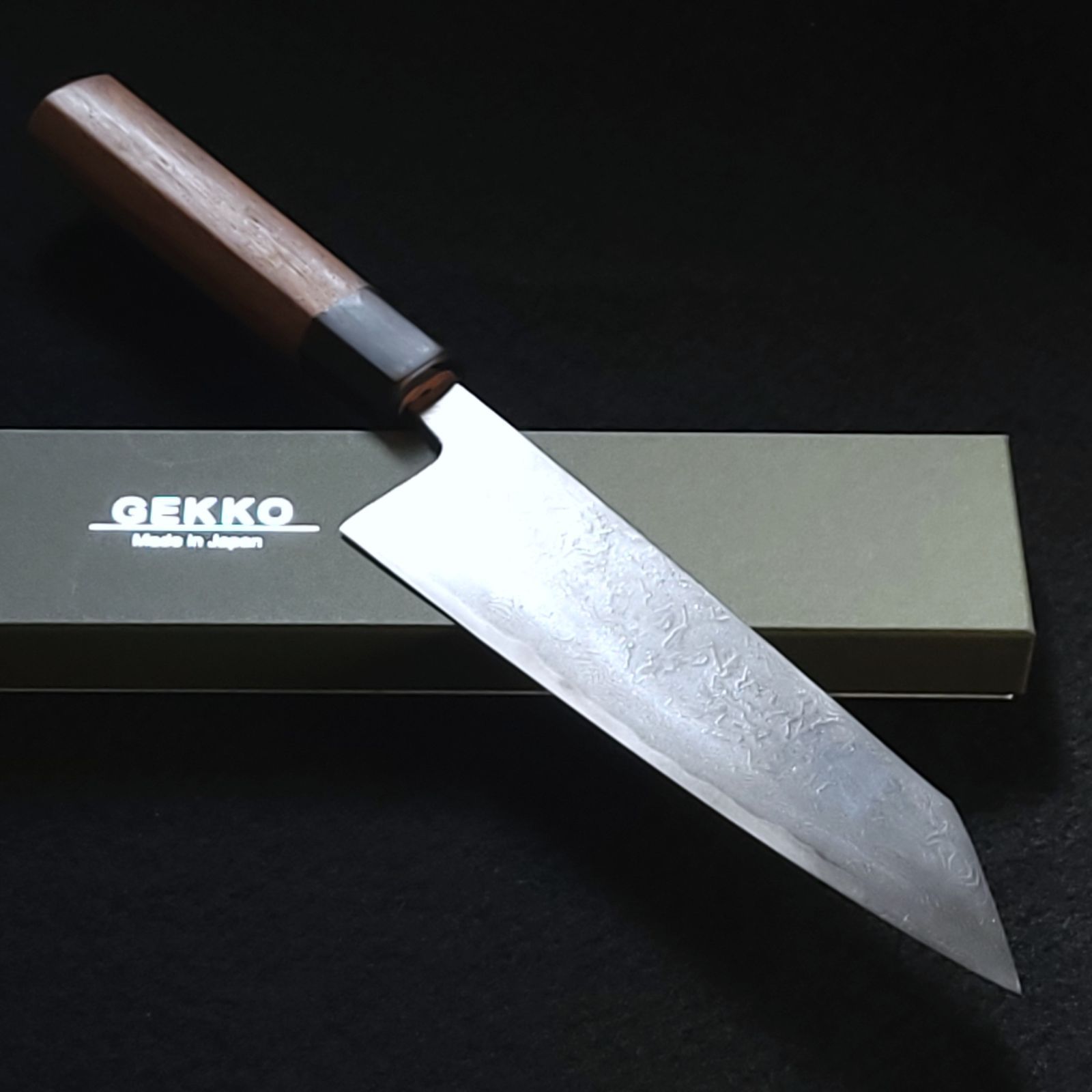 青紙２号 多層鋼 磨 切付包丁 180㎜ G9394 八角胡桃柄 月光作 １点物 青紙2号 多層鋼 磨 切付包丁 180㎜ G9394 八角胡桃柄 月光作 1点物