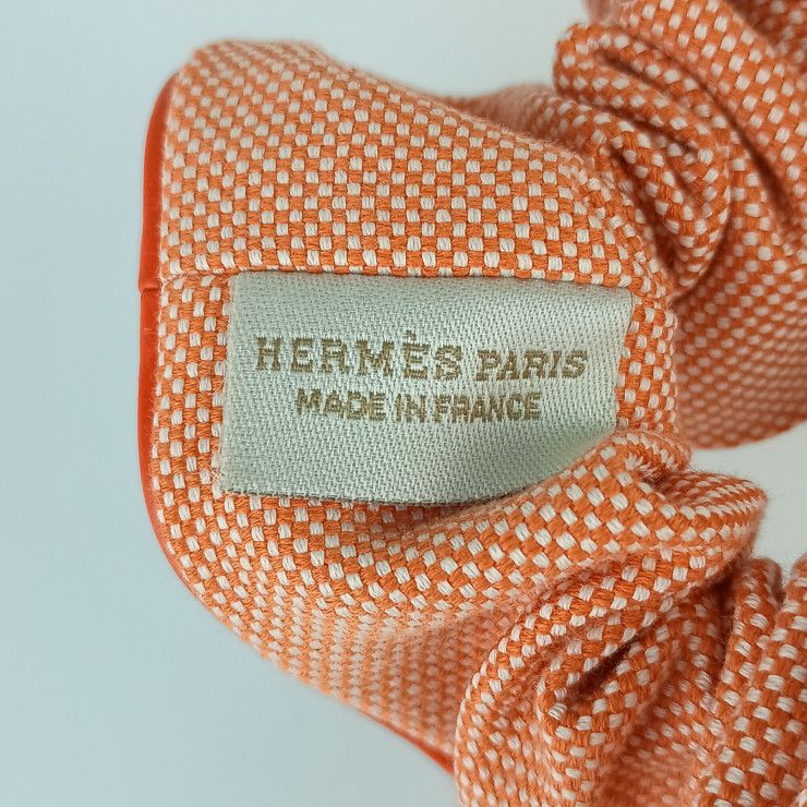 新古未使用展示品 HERMES エルメス シュシュ クラウディア - オレンジ