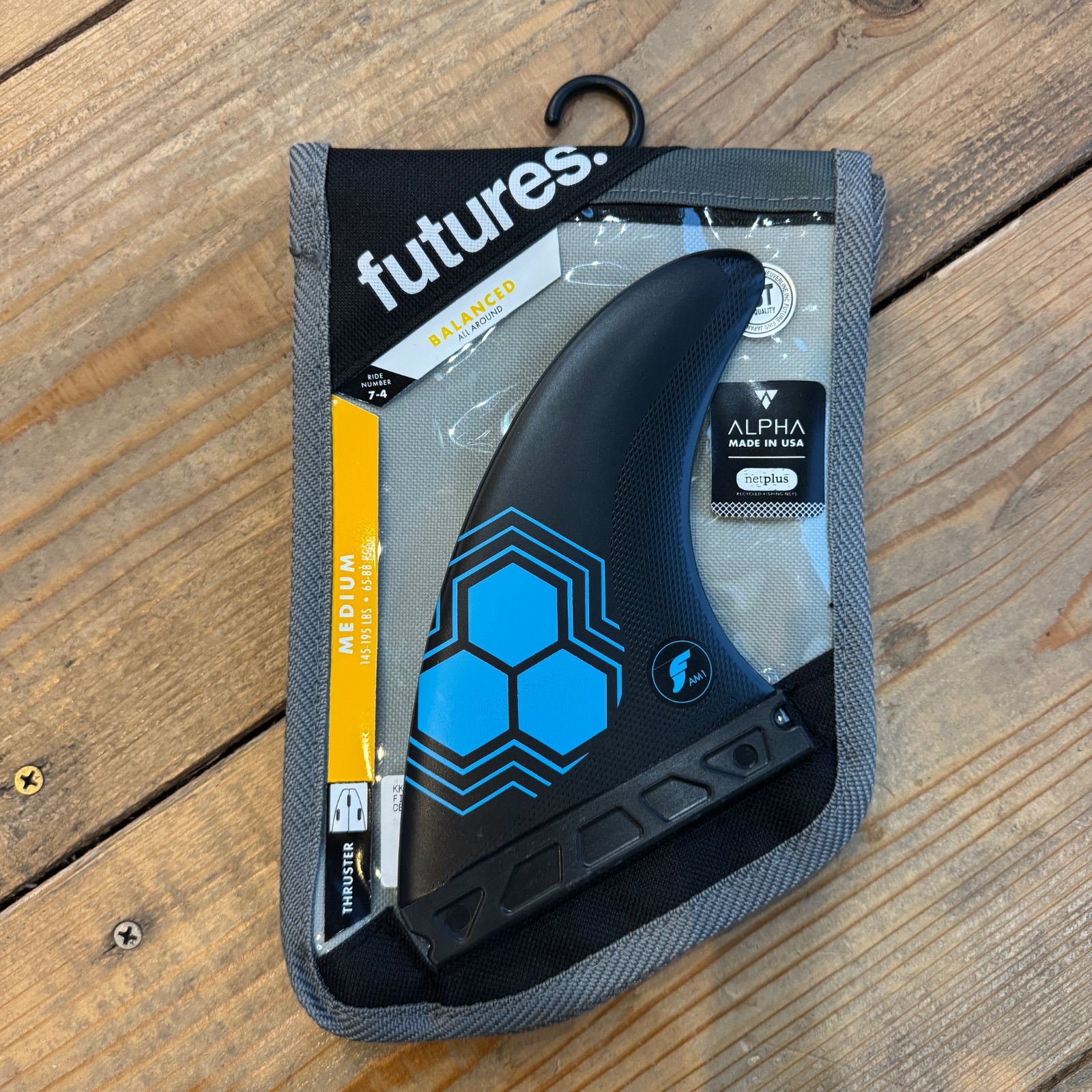 新古品 フューチャーフィン futures. アルメリック AM1 アルファ ALPHA