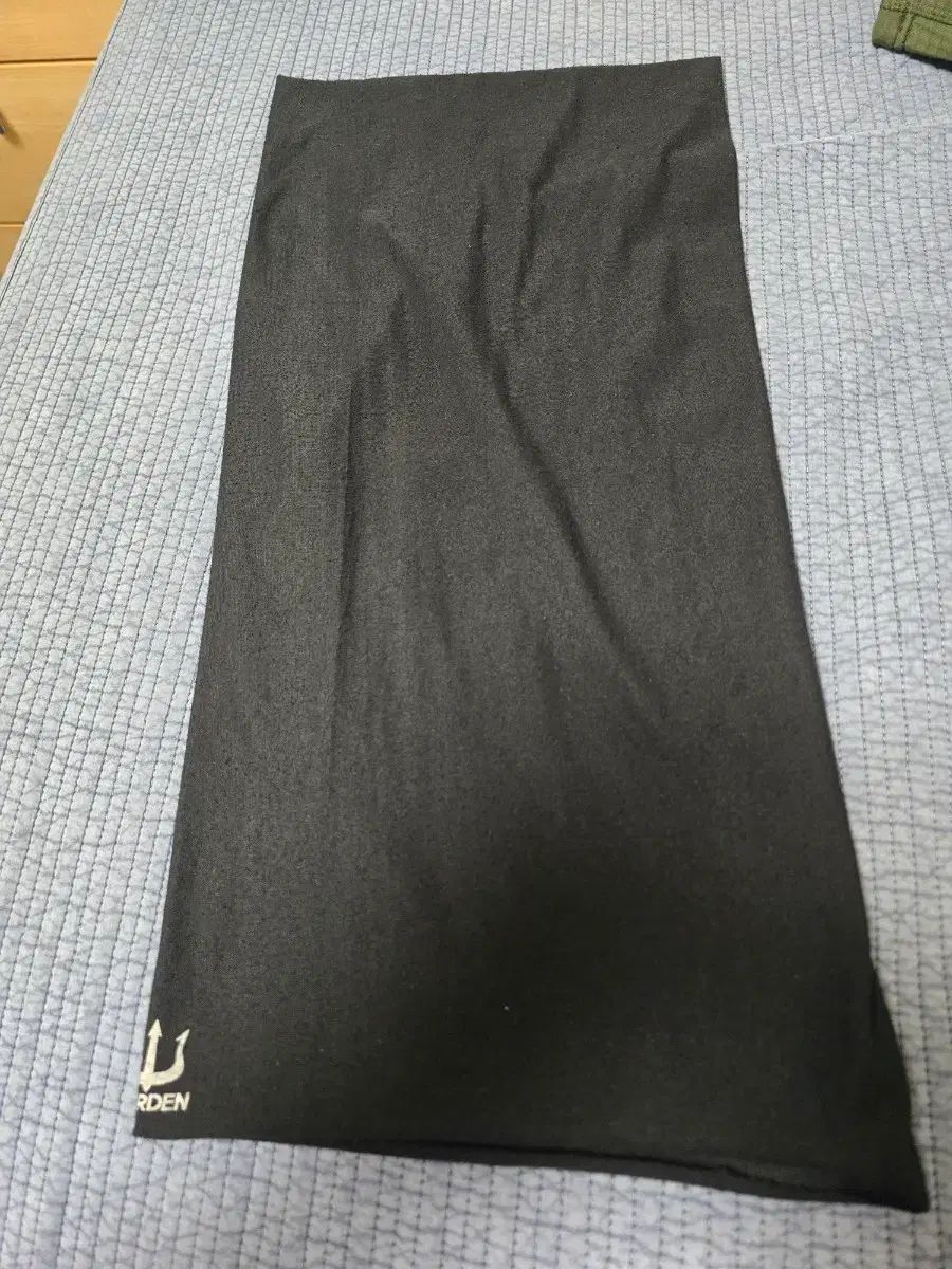 ウォーデン バフ オリバーグリーン ブラック 出品