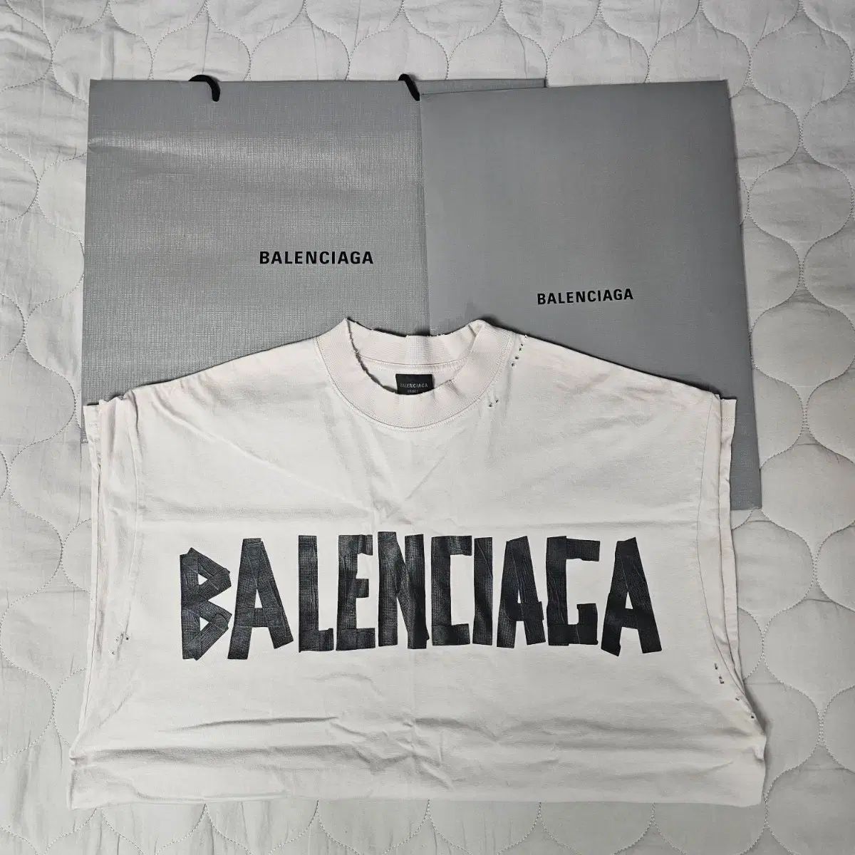 百貨店購入/タグなし) バレンシアガ テープ ロゴ Tシャツ (M 