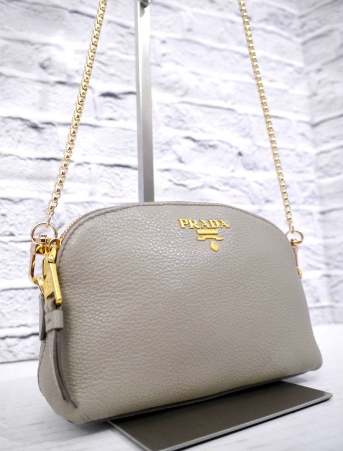 美品◇ PRADA プラダ VITELLO チェーンストラップ クロスボディ レザー 