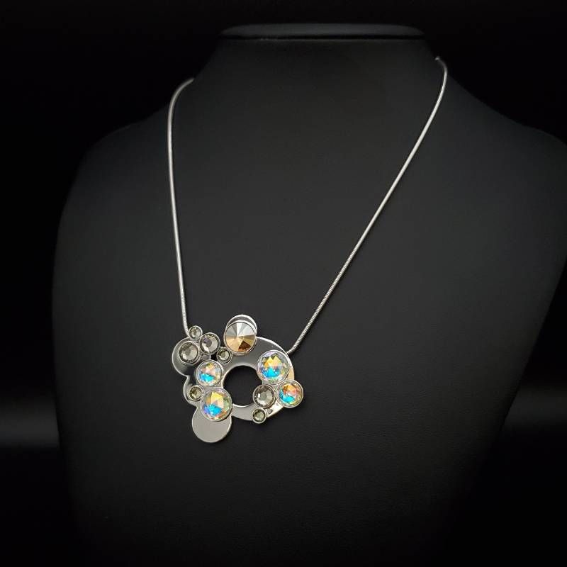 SWAROVSKI スワロフスキー ネックレス ペンダント クリスタル サークル 