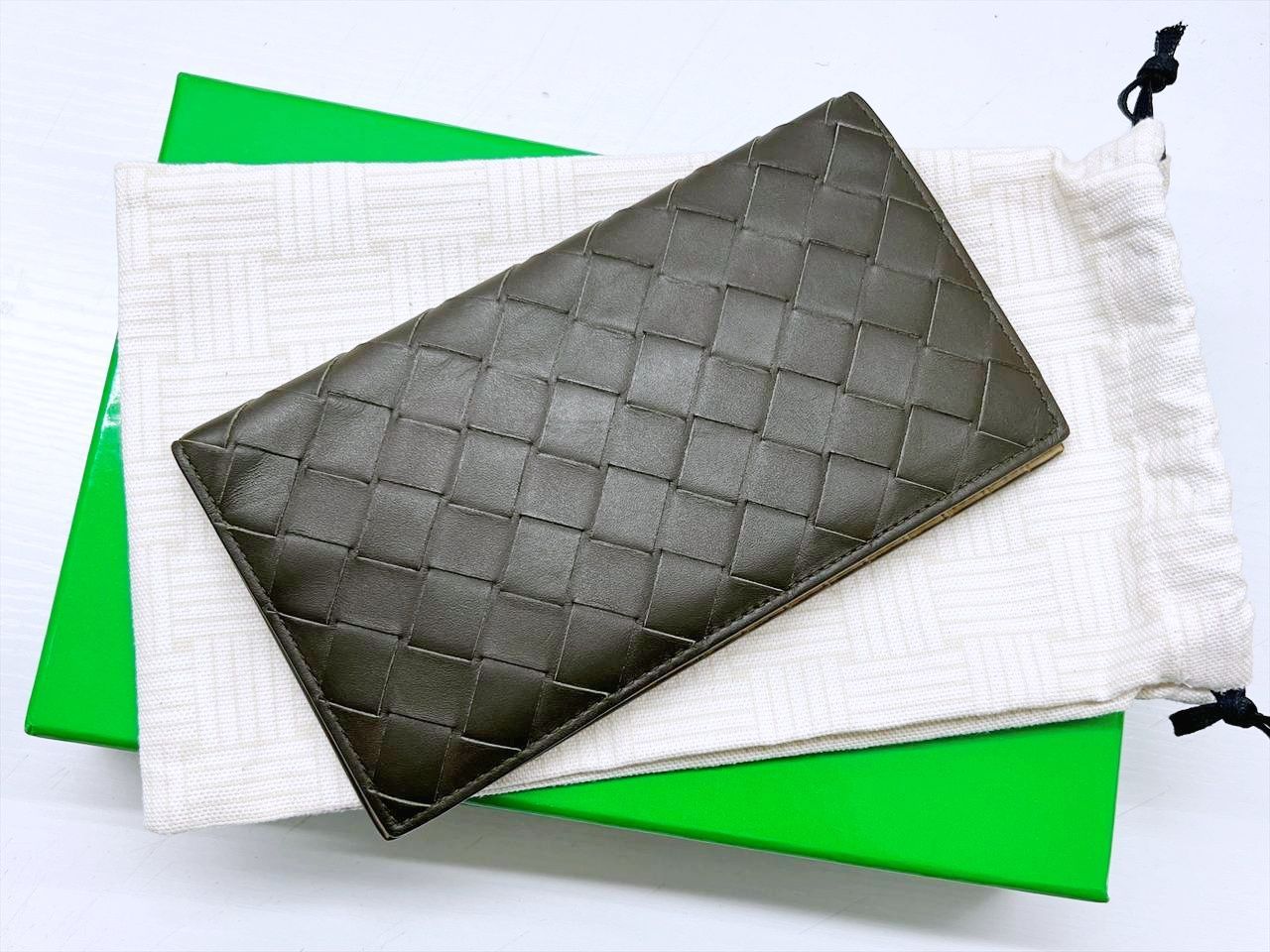 美品 Bottega Veneta ボッテガヴェネタ イントレチャート ロング
