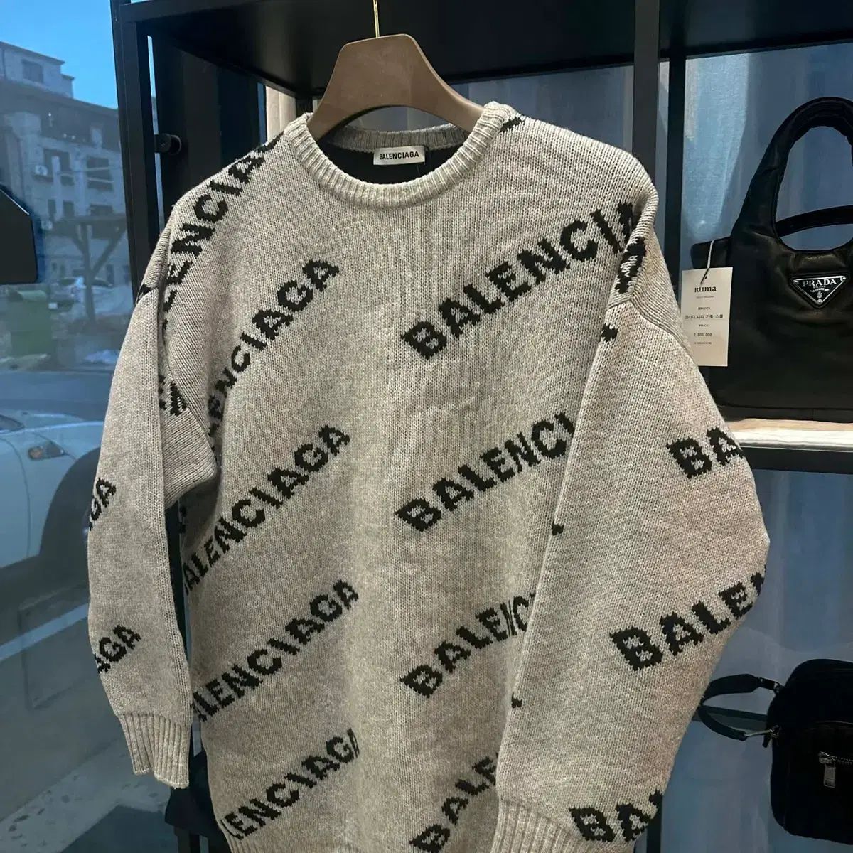 美品○BALENCIAGA バレンシアガ 21SS 646491 Languages ランゲージロゴ 