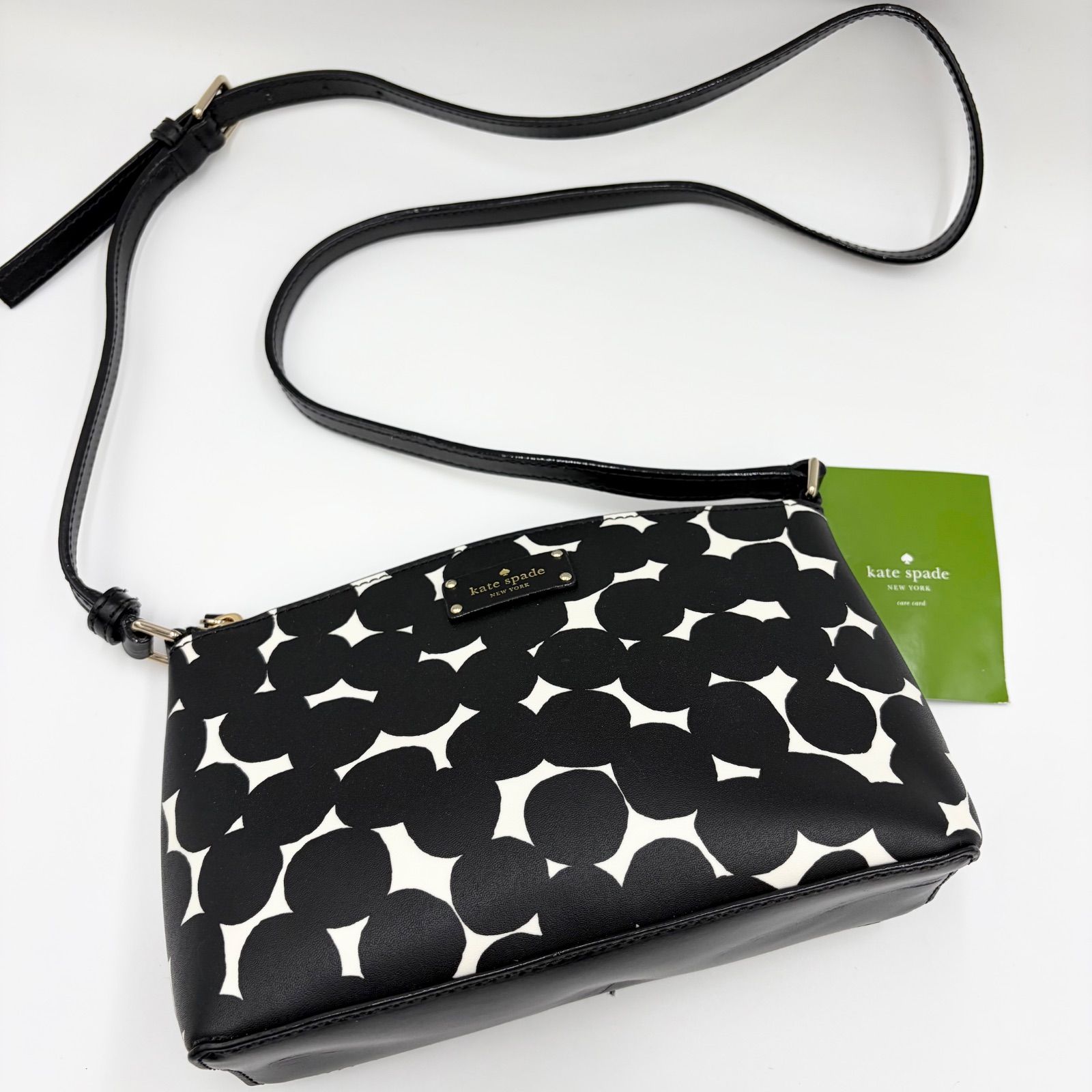 美品ケイトスペード kate spade NEWYORK 送料無料 美品 本革 黒 