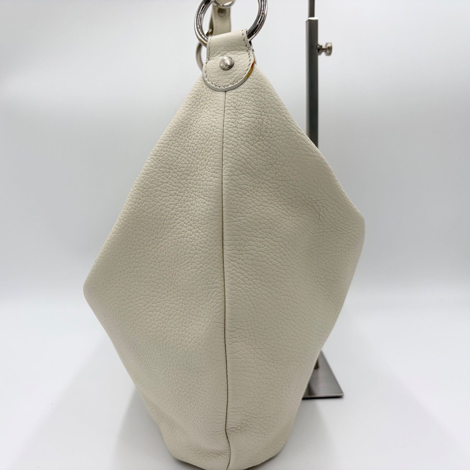 FURLA フルラ ショルダーバッグ ホワイト 長さ調節可 大容量 