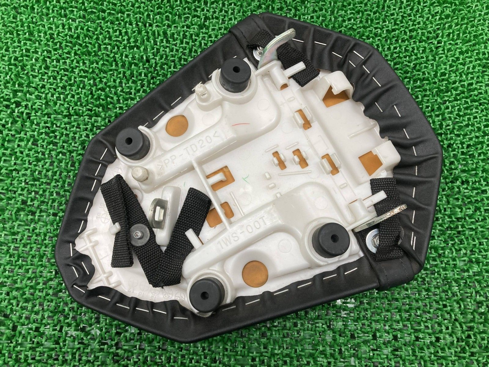 MT-07 タンデムシート 1WS ヤマハ 純正 バイク 部品 RM07J タンデム