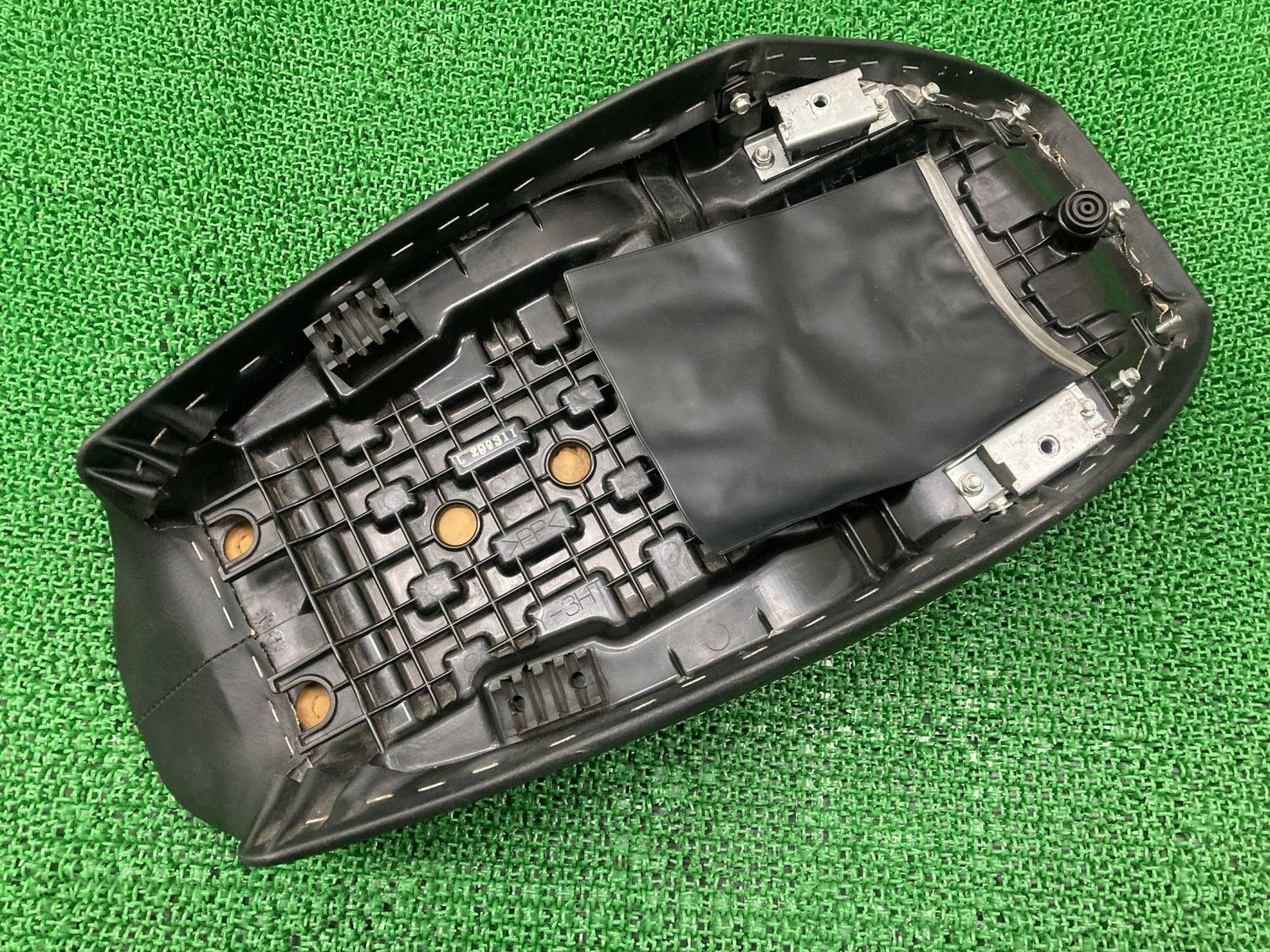 SR400 fi 2016年式 4型 RH03J 純正シート 【公式通販】