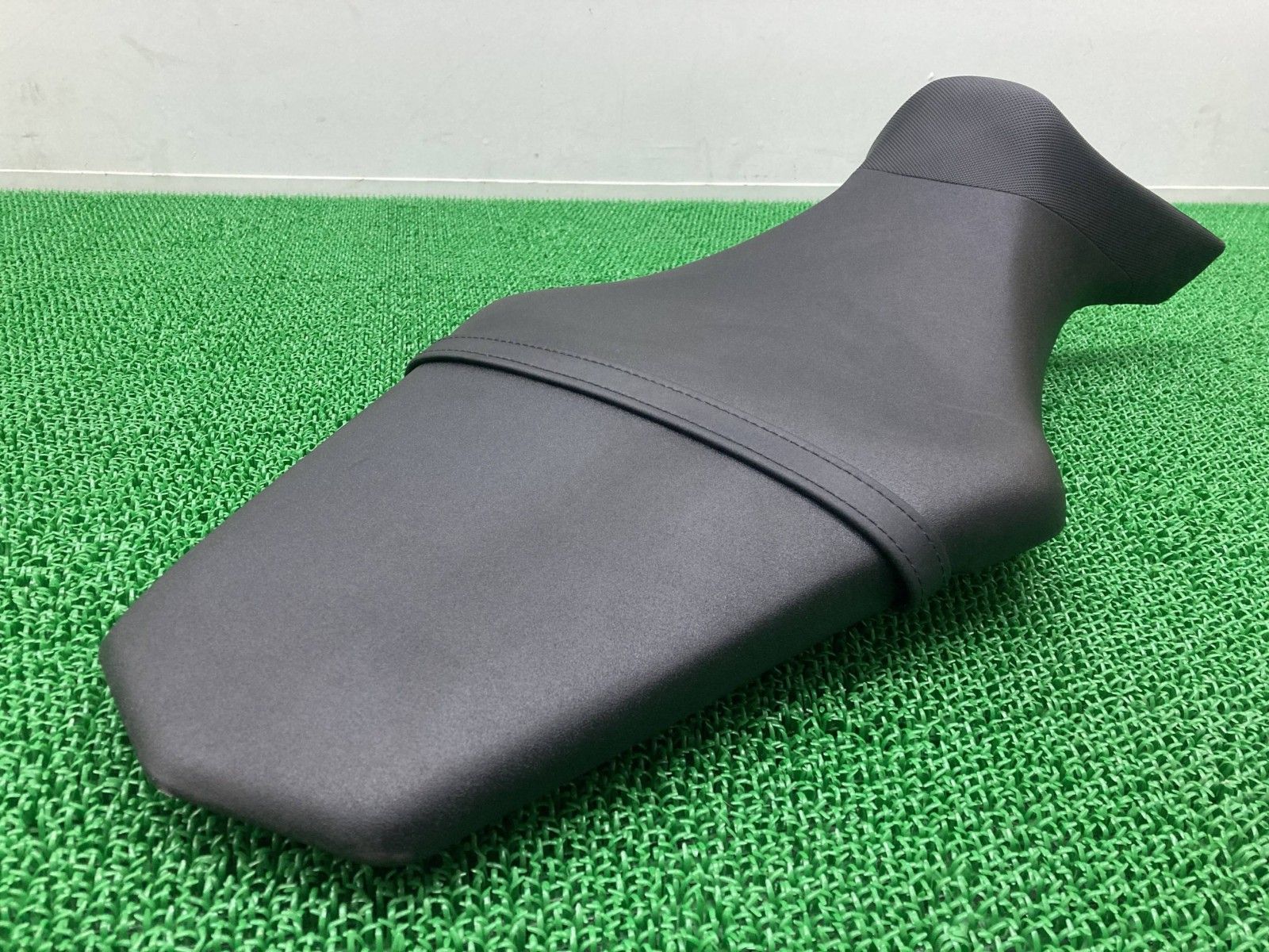 MT-09 シート 1RC ヤマハ 純正 中古 バイク 部品 RN34J ノーマルシート
