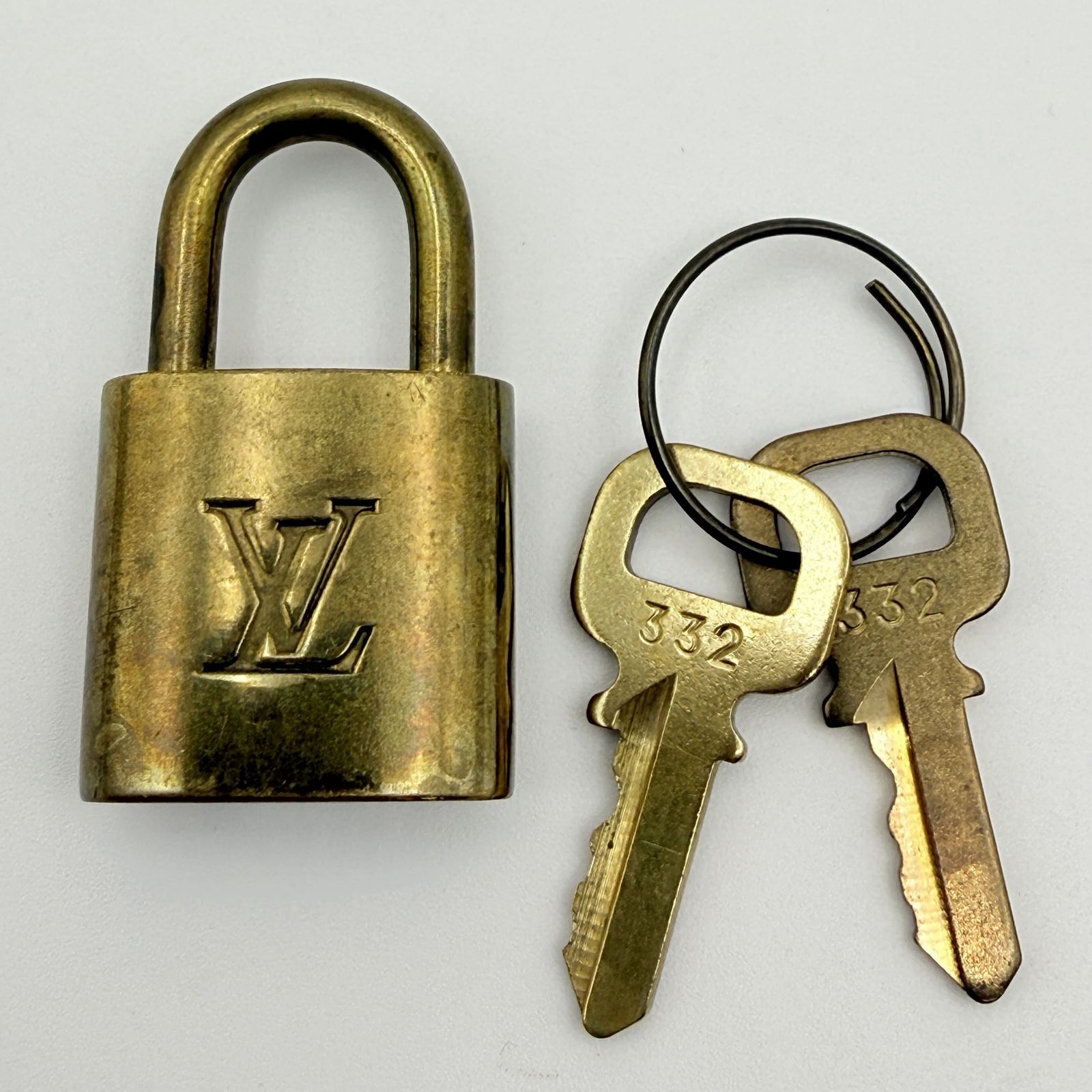 LOUIS VUITTON（ルイヴィトン）パドロック No.332 南京錠 ゴールド