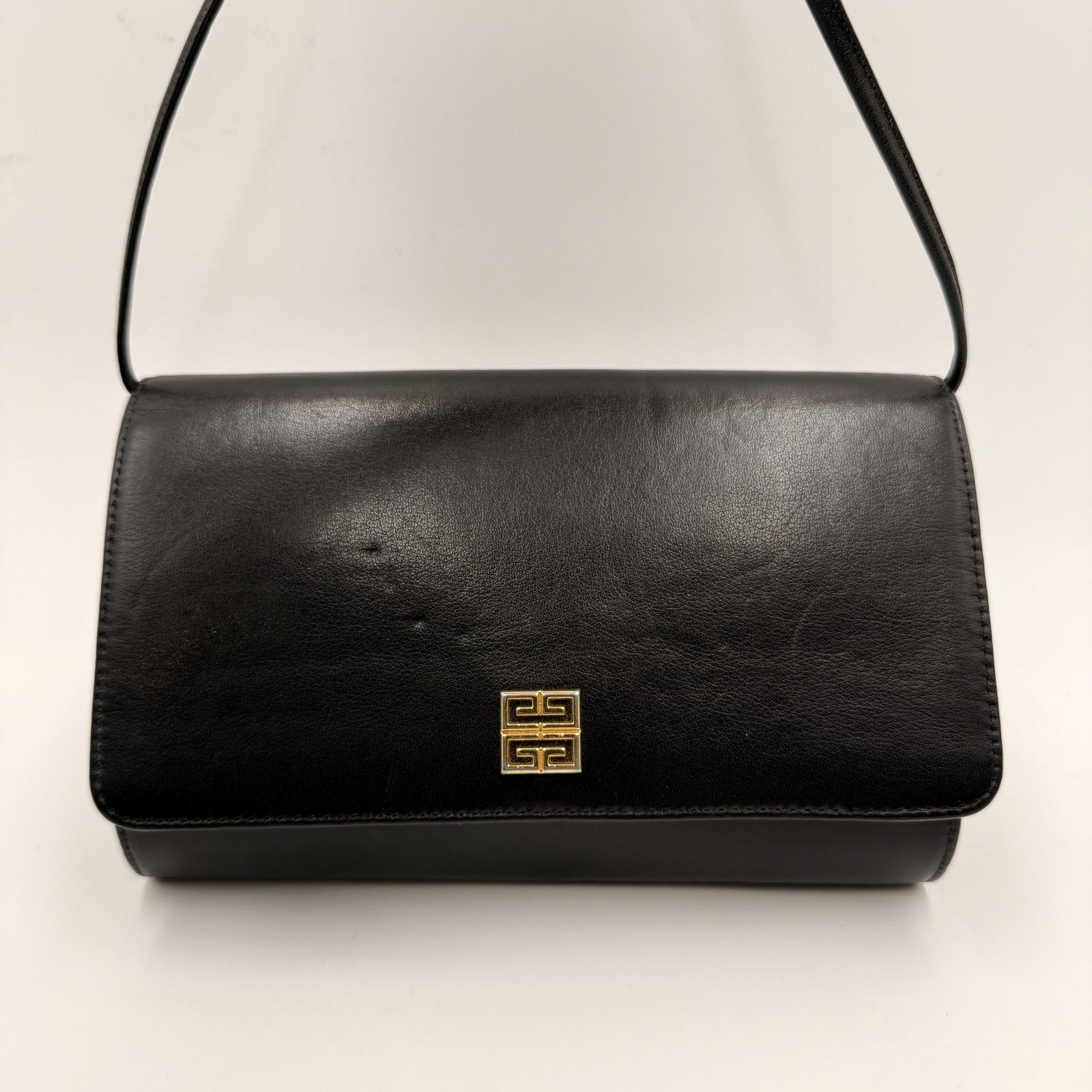 GIVENCHY（ジバンシィ）4Gロゴ ヴィンテージ ショルダーバッグ 