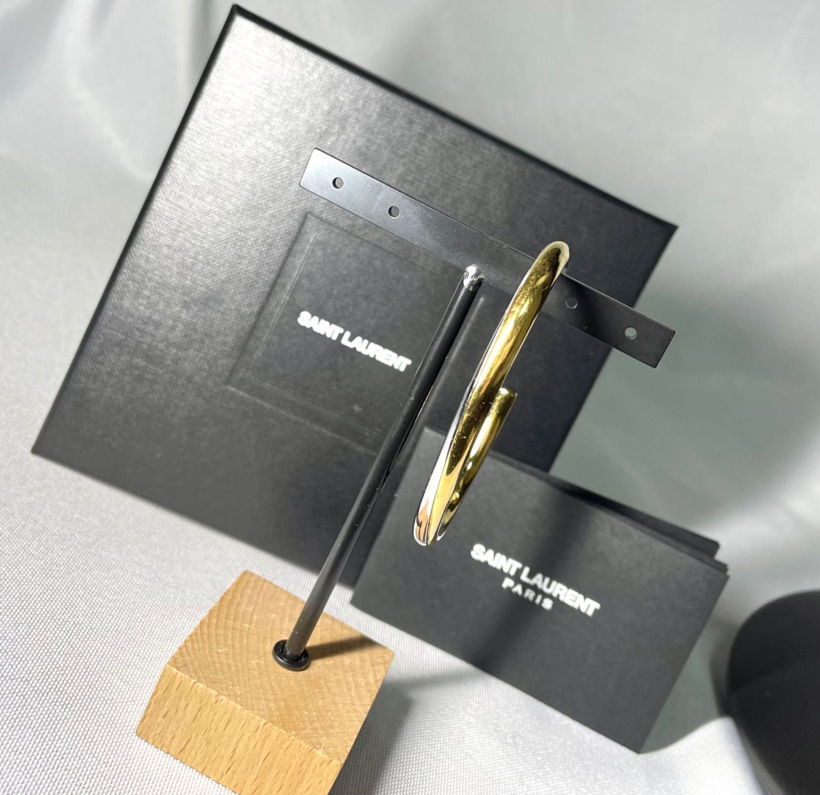 希少 Saint Laurent Paris サンローランパリ ゴールド & シルバー