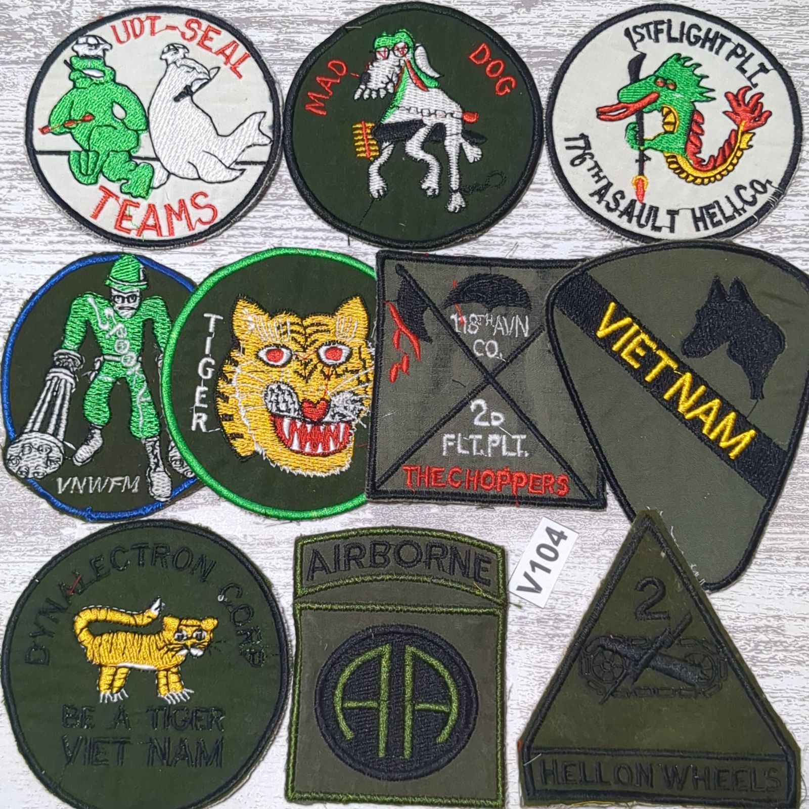 ワッペン 10枚 ☆V104 GREEN 緑 ベトナム 戦争 パッチ ミリタリー 装備