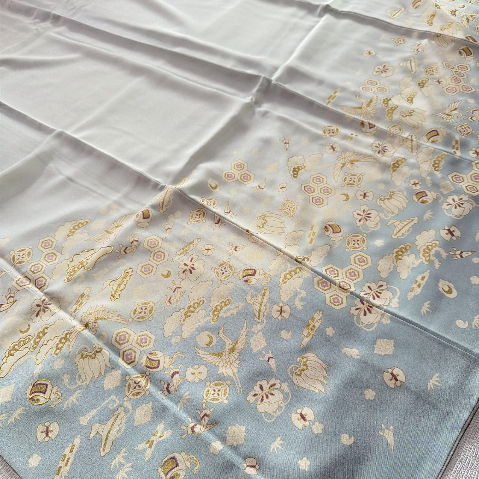 訪問着 正絹 フルセット 宝尽くし 金駒刺繍 水色 - メルカリ