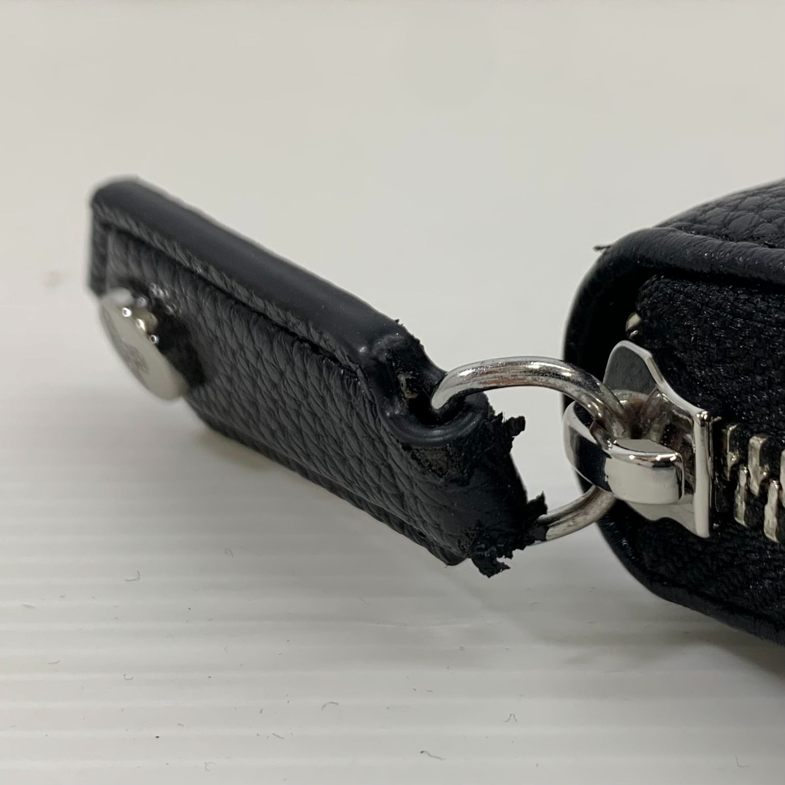 Vivienne Westwood ヴィヴィアンウエストウッド ラウンドジップ 長財布 