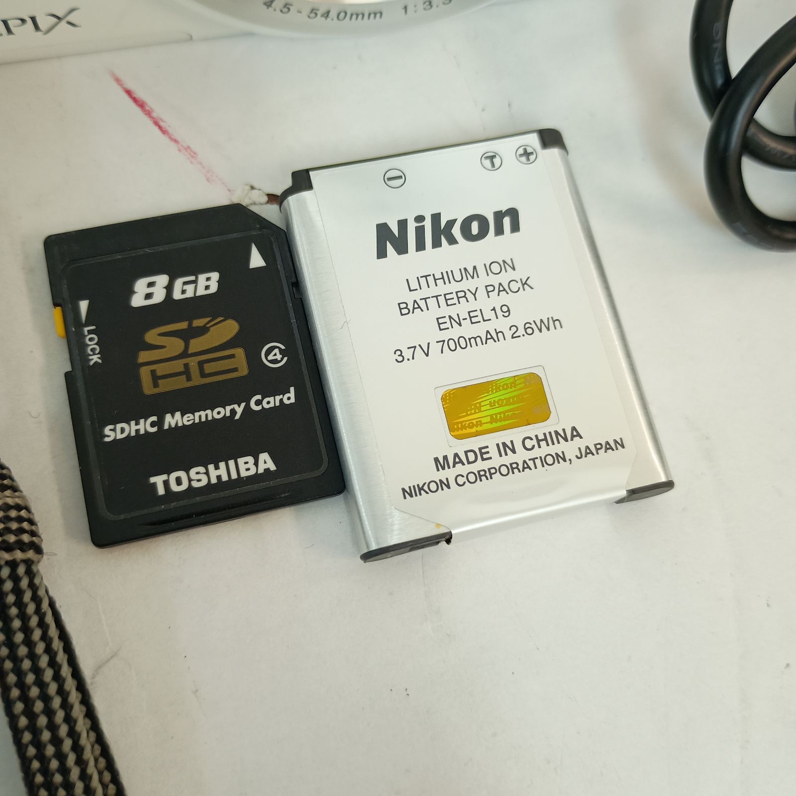 Nikon COOLPIX S6800 コンパクトデジタルカメラ ホワイト 1602万画素