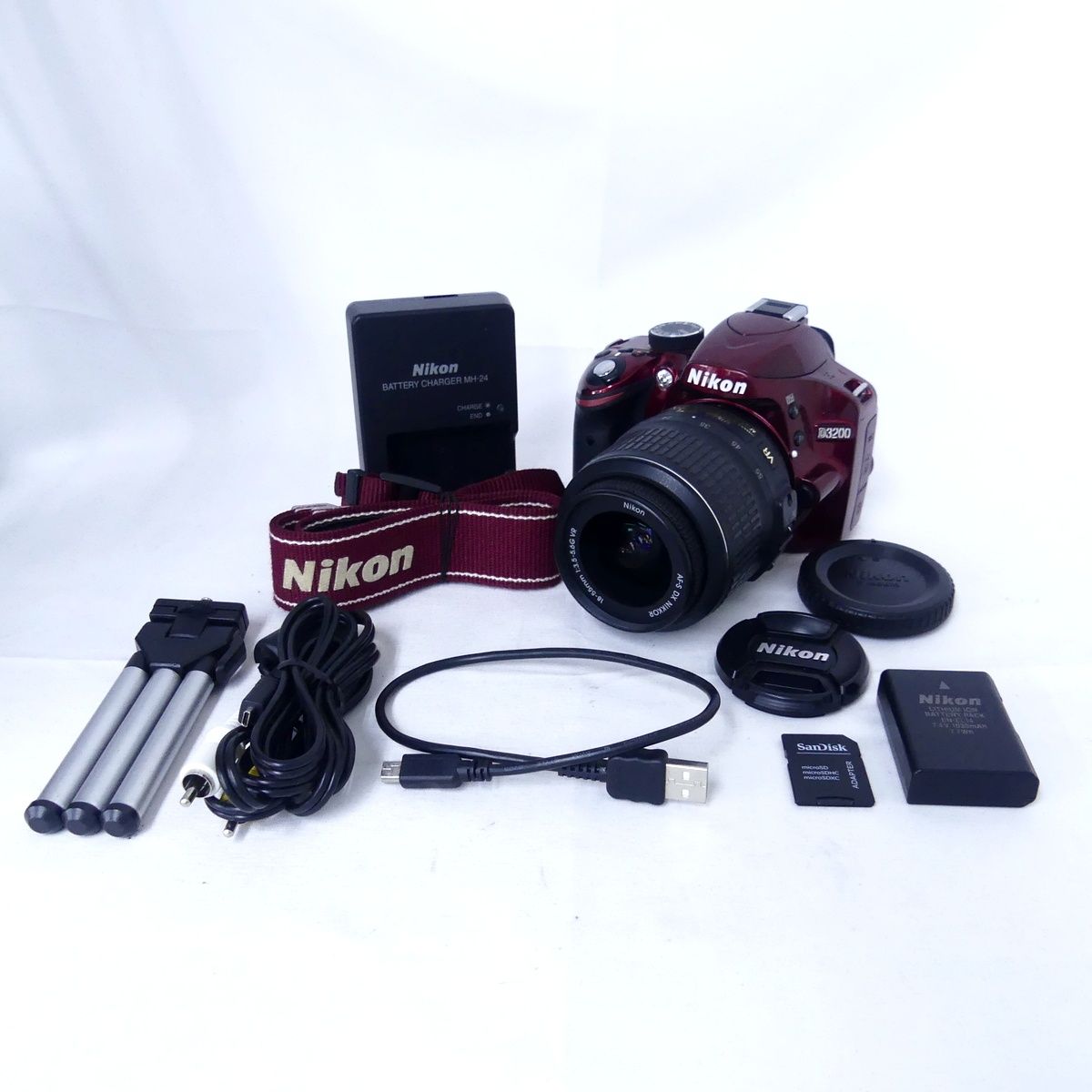Nikon ニコン D3200 + 18-55mm f3.5-5.6G VR レッド デジタル一眼 