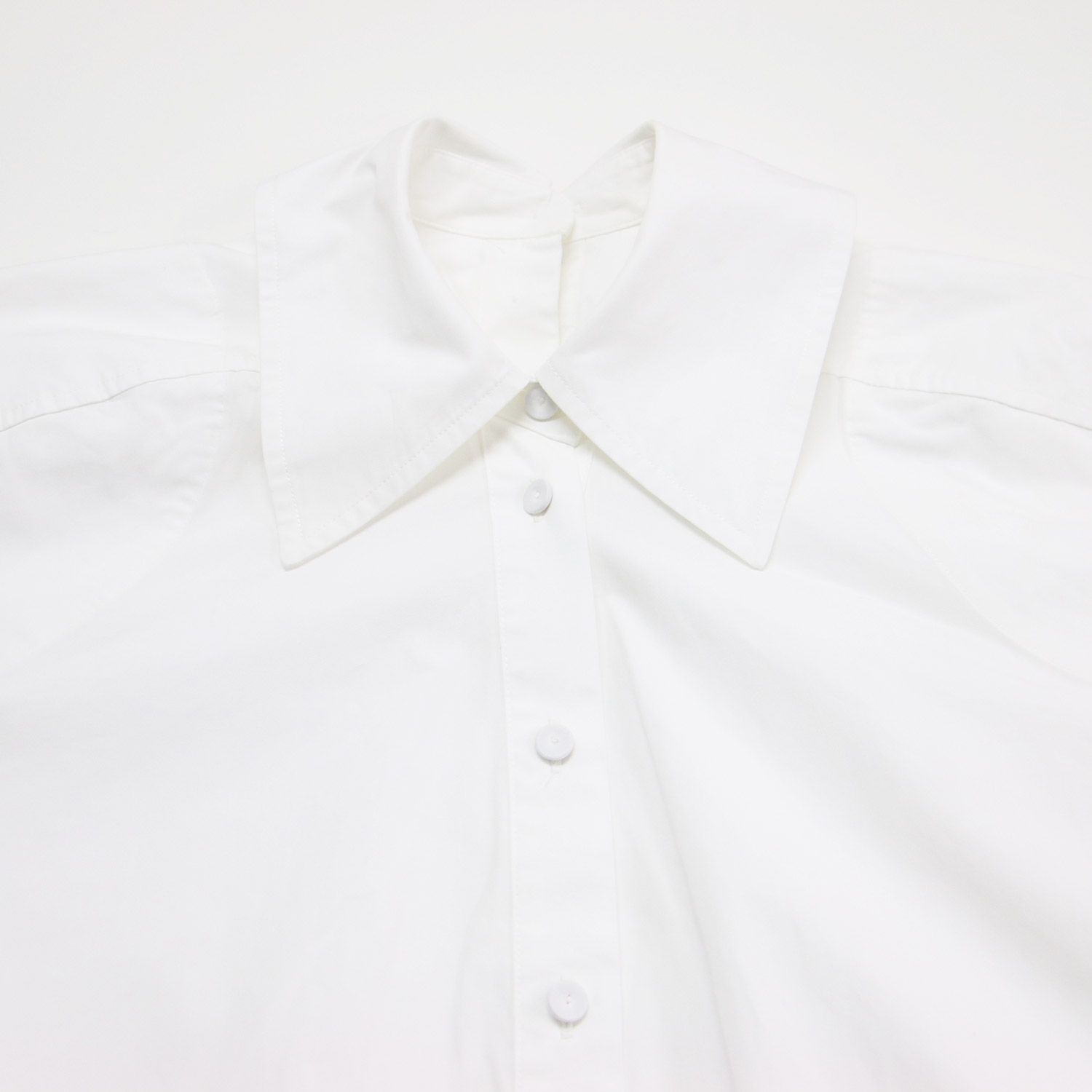 JIL SANDER ジル・サンダー シャツ ホワイト 白 サイズ:32(XXS) / 24春夏 コットン ワイドカラー ボックスシャツ / SHIRT 74 チュニック 長袖 ワイド スリット / イタリア製 / トップス ブラウス【レディース】【中古】 JIL SANDER - JIL SANDER ジル・サンダー シャツ ホワイト 白 サイズ