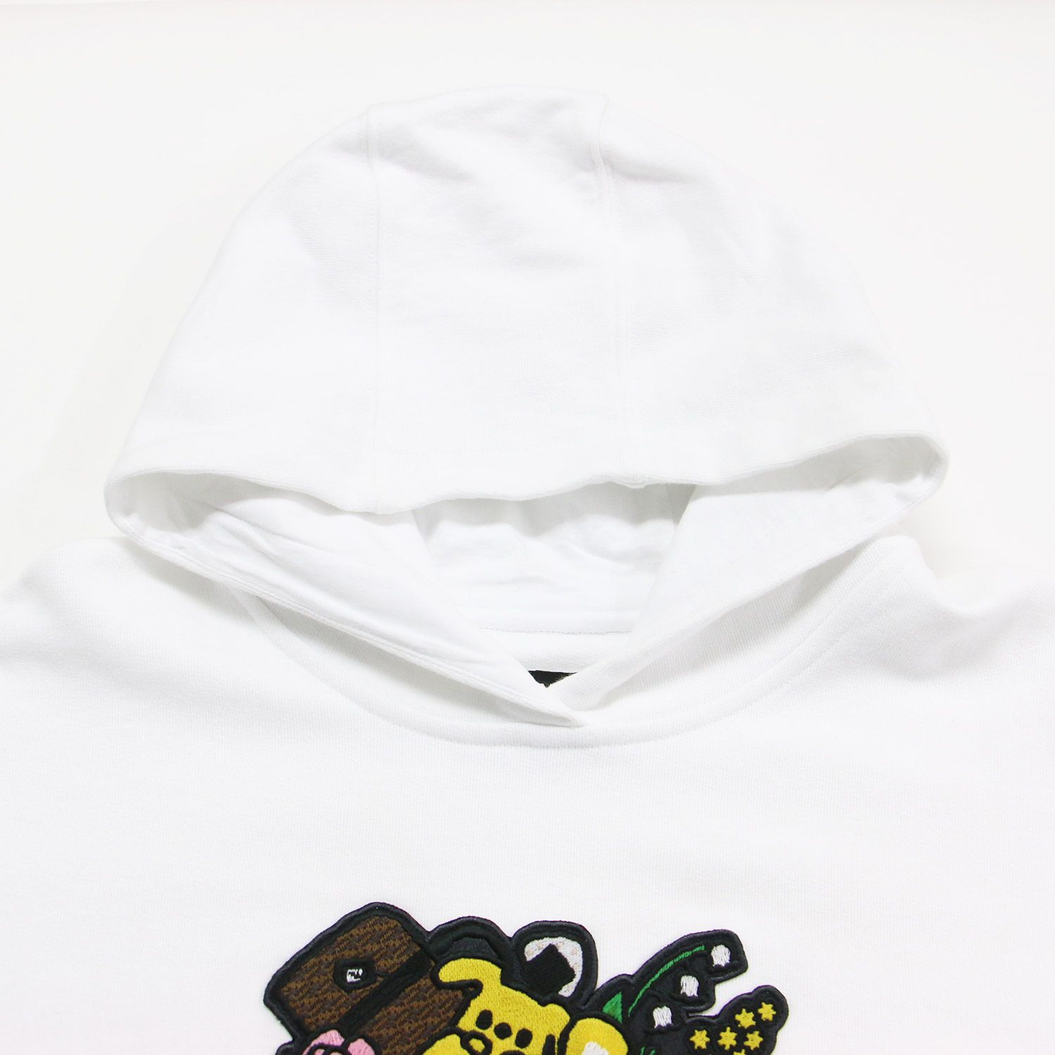FENDI フェンディ × TAROUT パーカー ホワイト 白 サイズ:M | 25春夏 シルビア アンド ザ バゲット フーディ | SILVIA AND THE BAGUETTE | プルオーバー 長袖 コットン | イタリア製 | トップス コラボ アイテム【レディース】【中古】 FENDI フェンディ × TAROUT パーカー ホワイト 白 サイズ:M | 25春夏