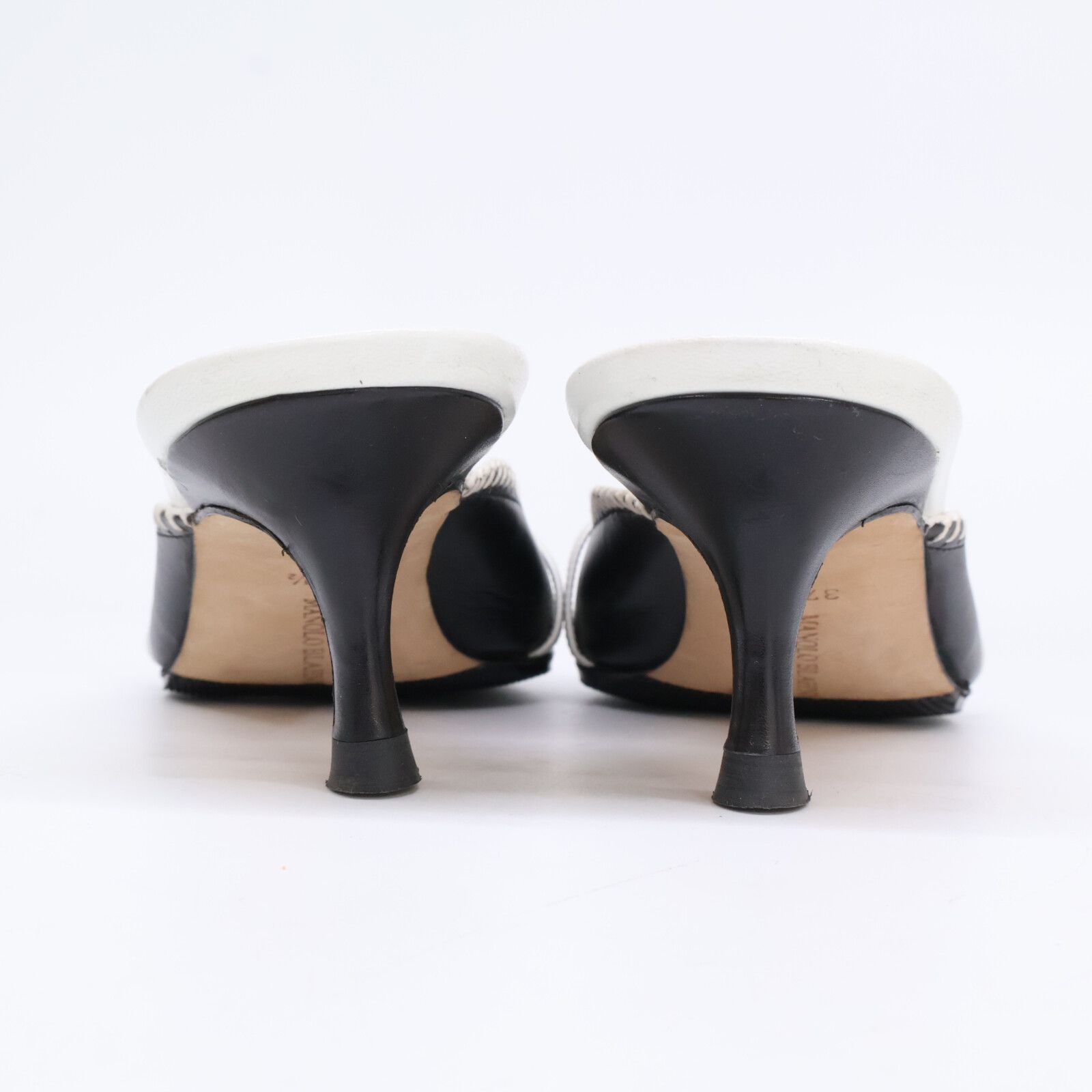 MANOLO BLAHNIK マノロブラニク ポインテッドトゥ ミュール 37 1/2