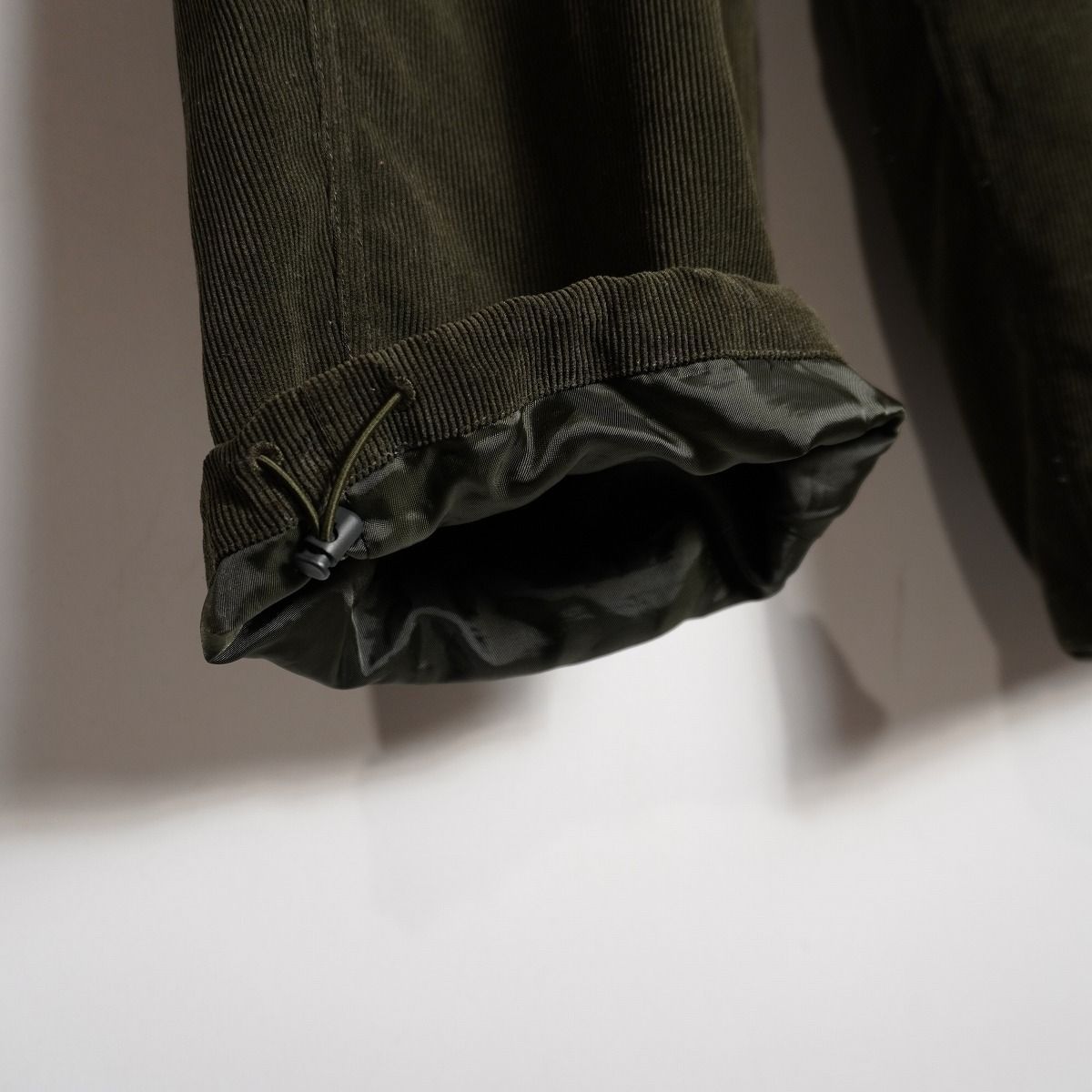 美品 DAIWA PIER39 ダイワピア39 TECH SPY FATIGUE PANTS CORDUROY BP 