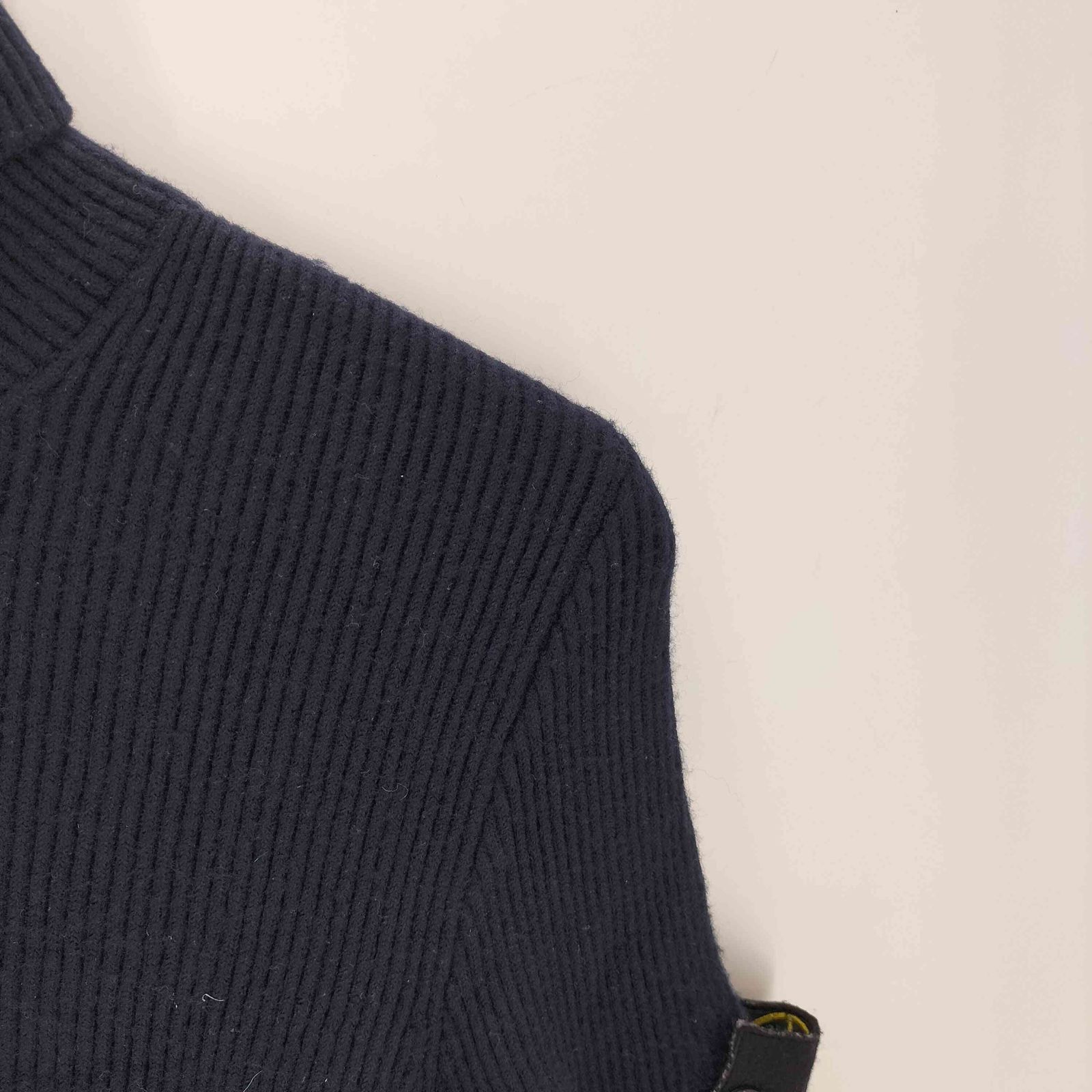 ストーンアイランド STONE ISLAND 20AW ロゴ ワッペン 付き 
