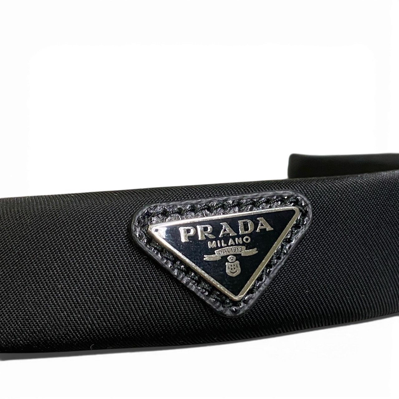 b15 《極美品》 PRADA プラダ トライアングルロゴ カチューシャ ヘア
