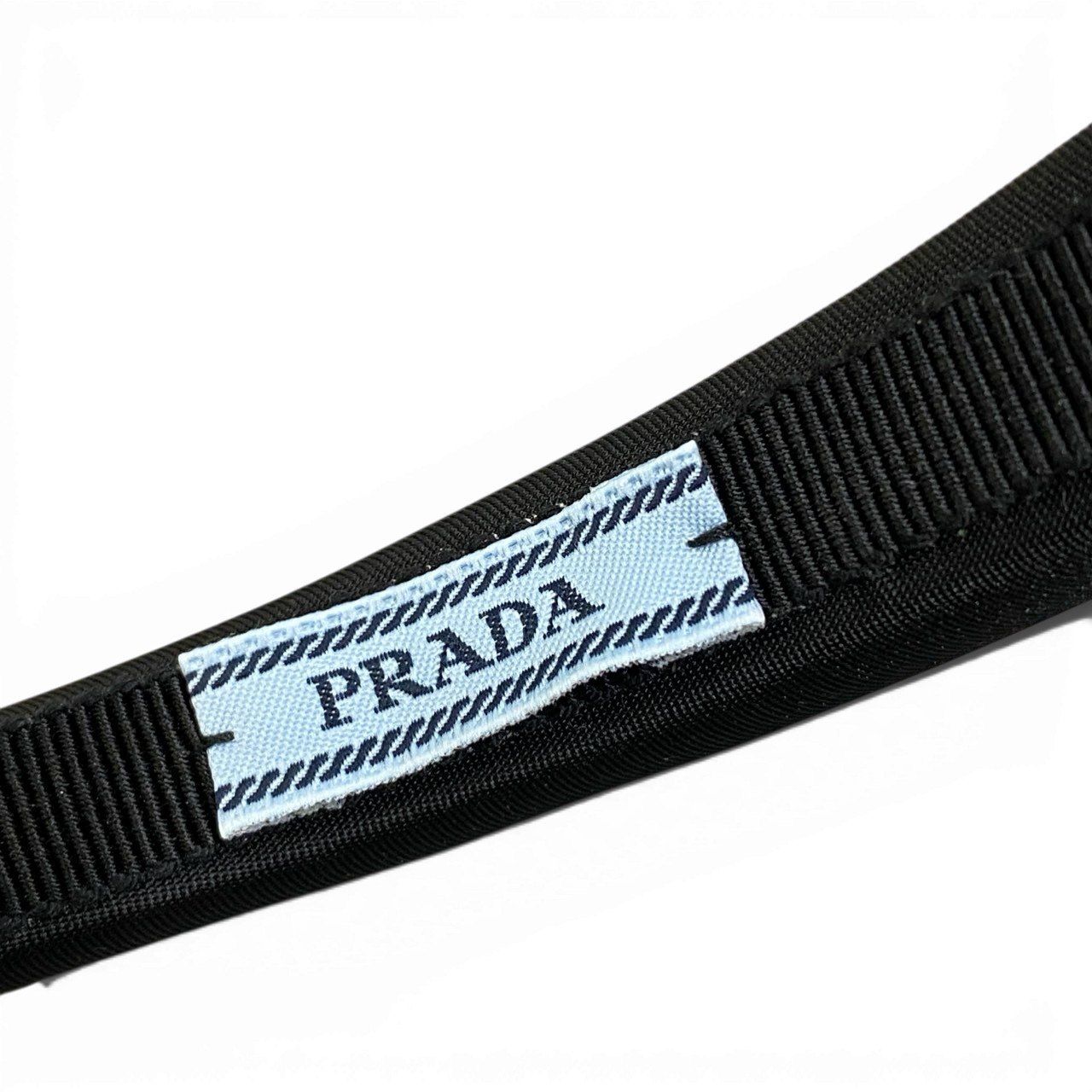 b15 《極美品》 PRADA プラダ トライアングルロゴ カチューシャ ヘア